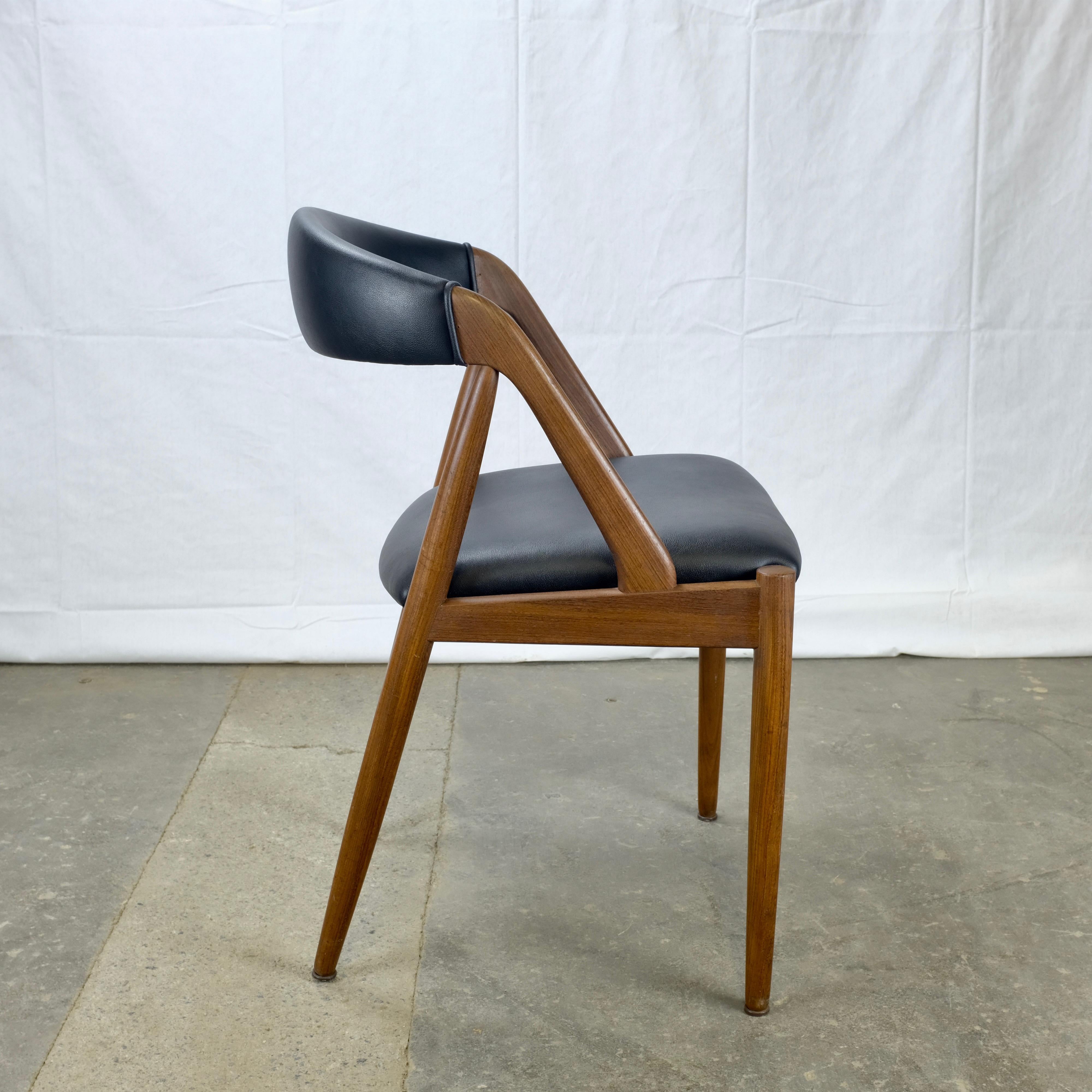 Danish Set of 4 Kai Kristiansen Model 31 Dining Chairs in Teak For Sale