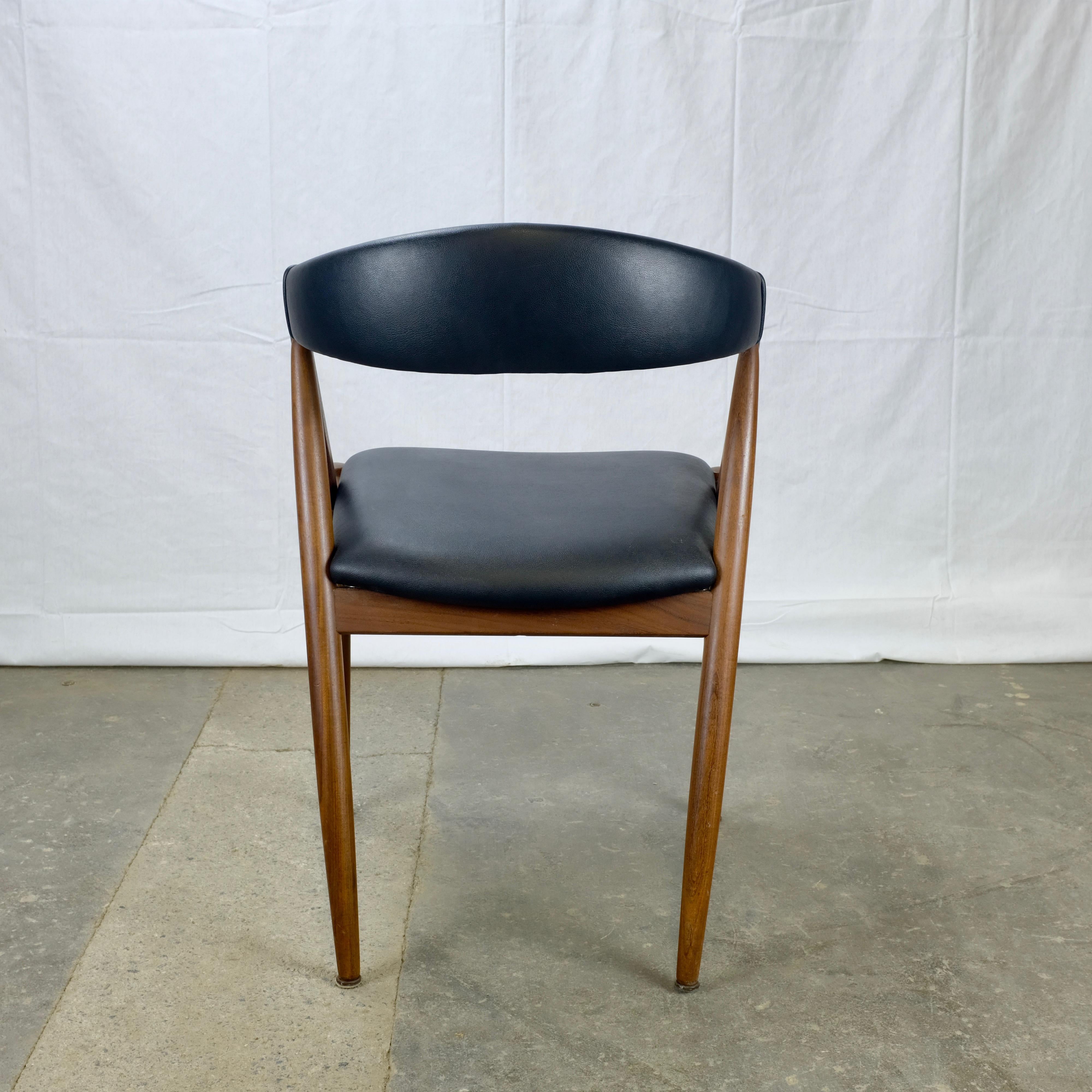 Mid-20th Century Set of 4 Kai Kristiansen Model 31 Dining Chairs in Teak For Sale