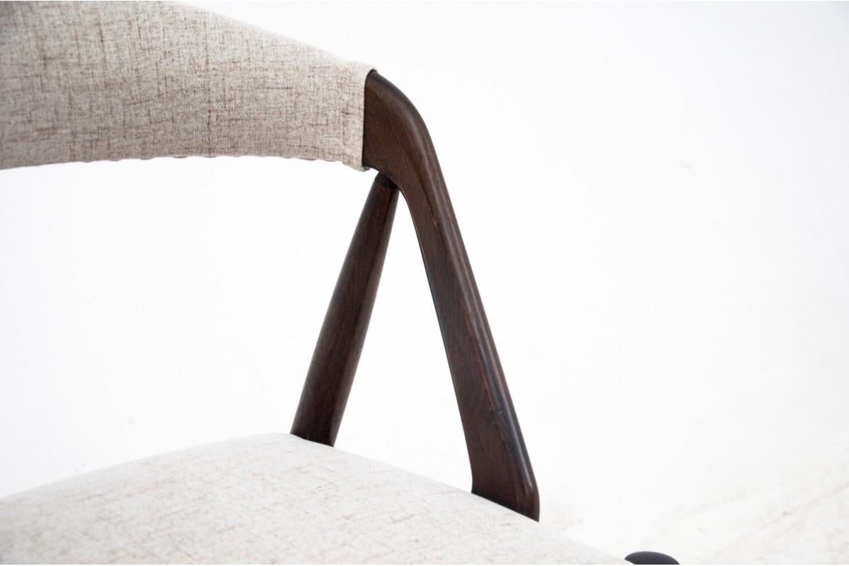 Ensemble de 4 chaises de salle à manger Kai Kristiansen modèle 31 en teck, après rénovation Excellent état - En vente à Chorzów, PL