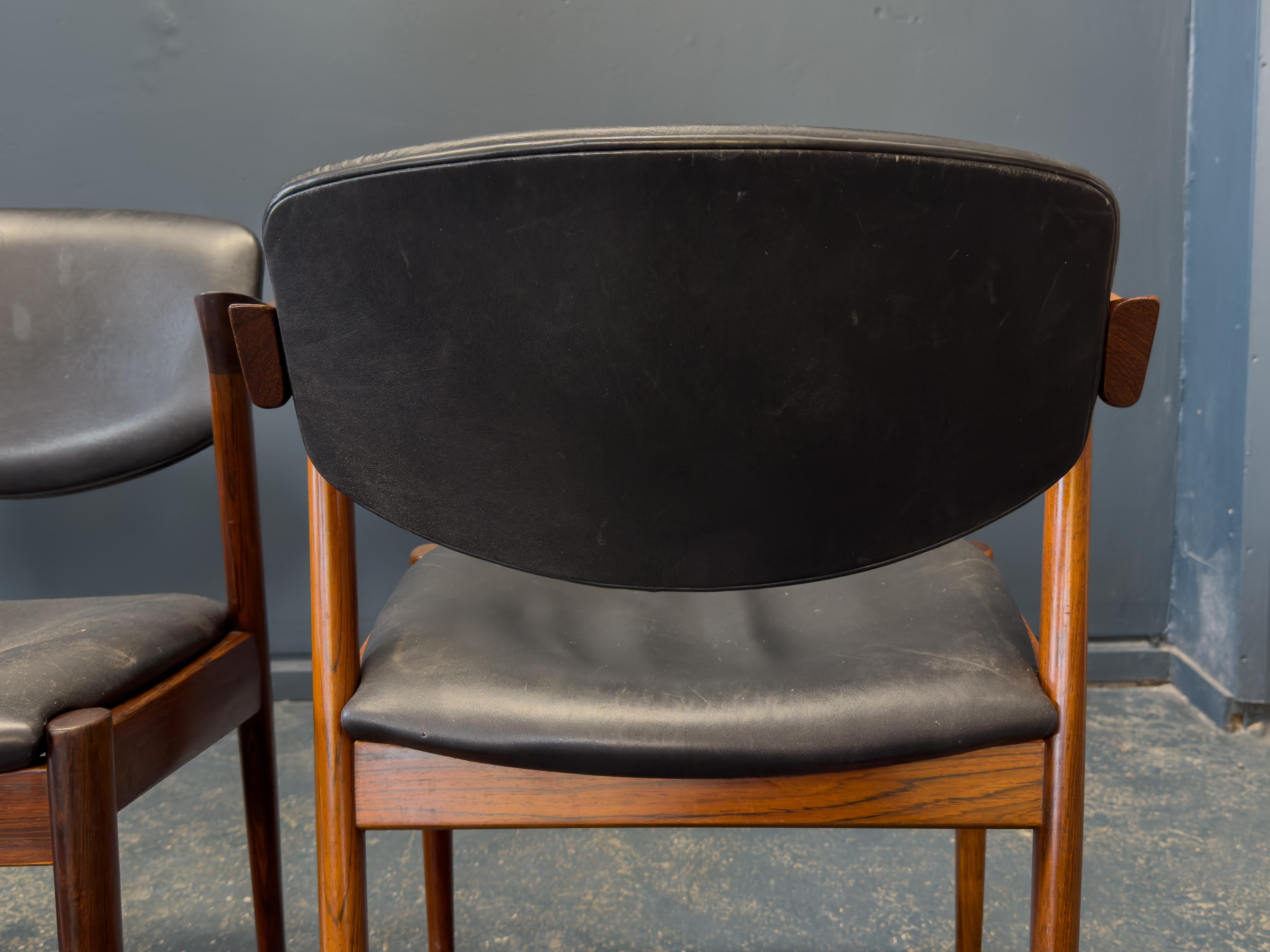 Juego de 4 sillas de comedor Kai Kristiansen Modelo 42 en venta 3