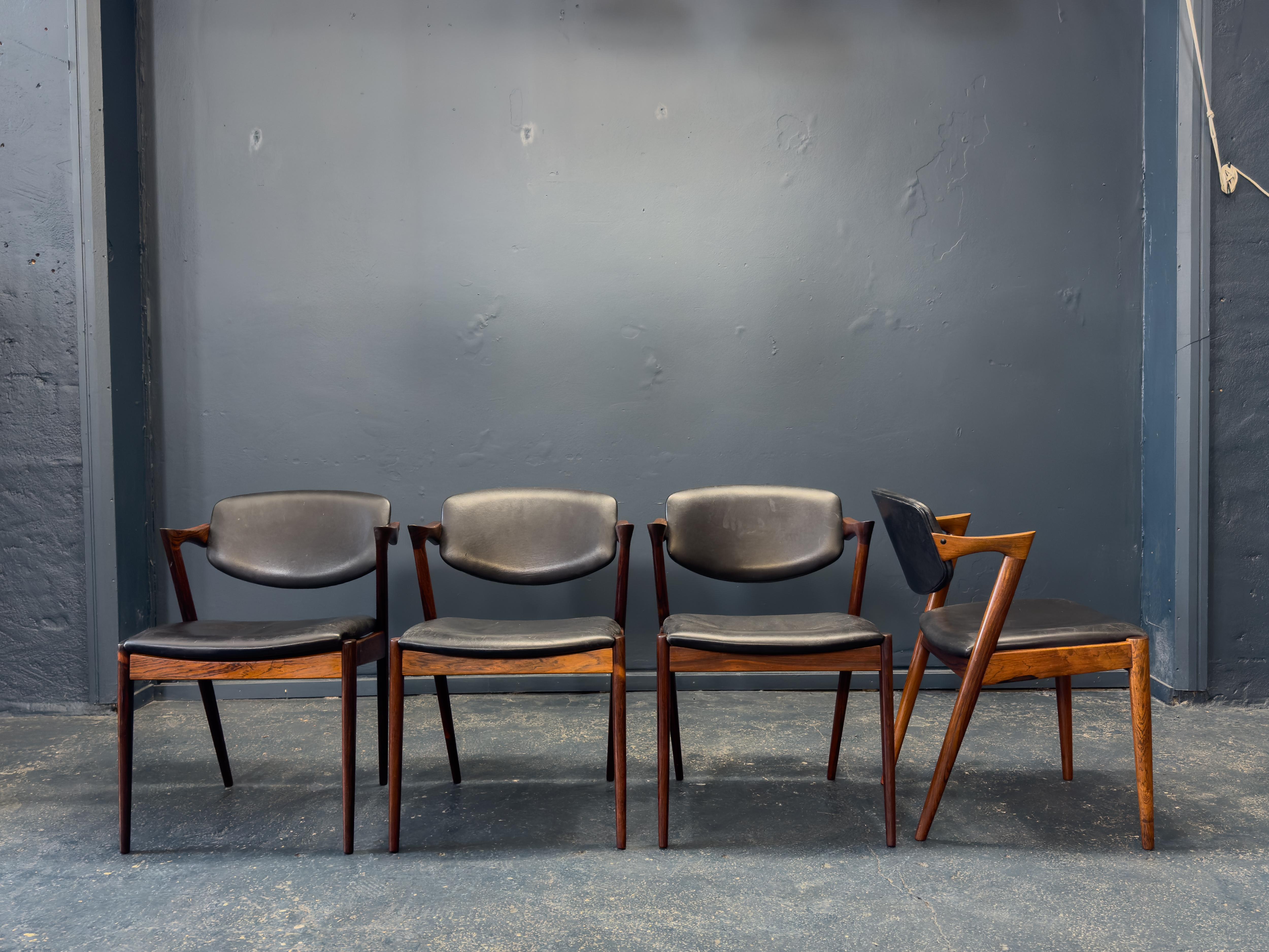 Juego de 4 sillas de comedor Kai Kristiansen Modelo 42 Danés en venta