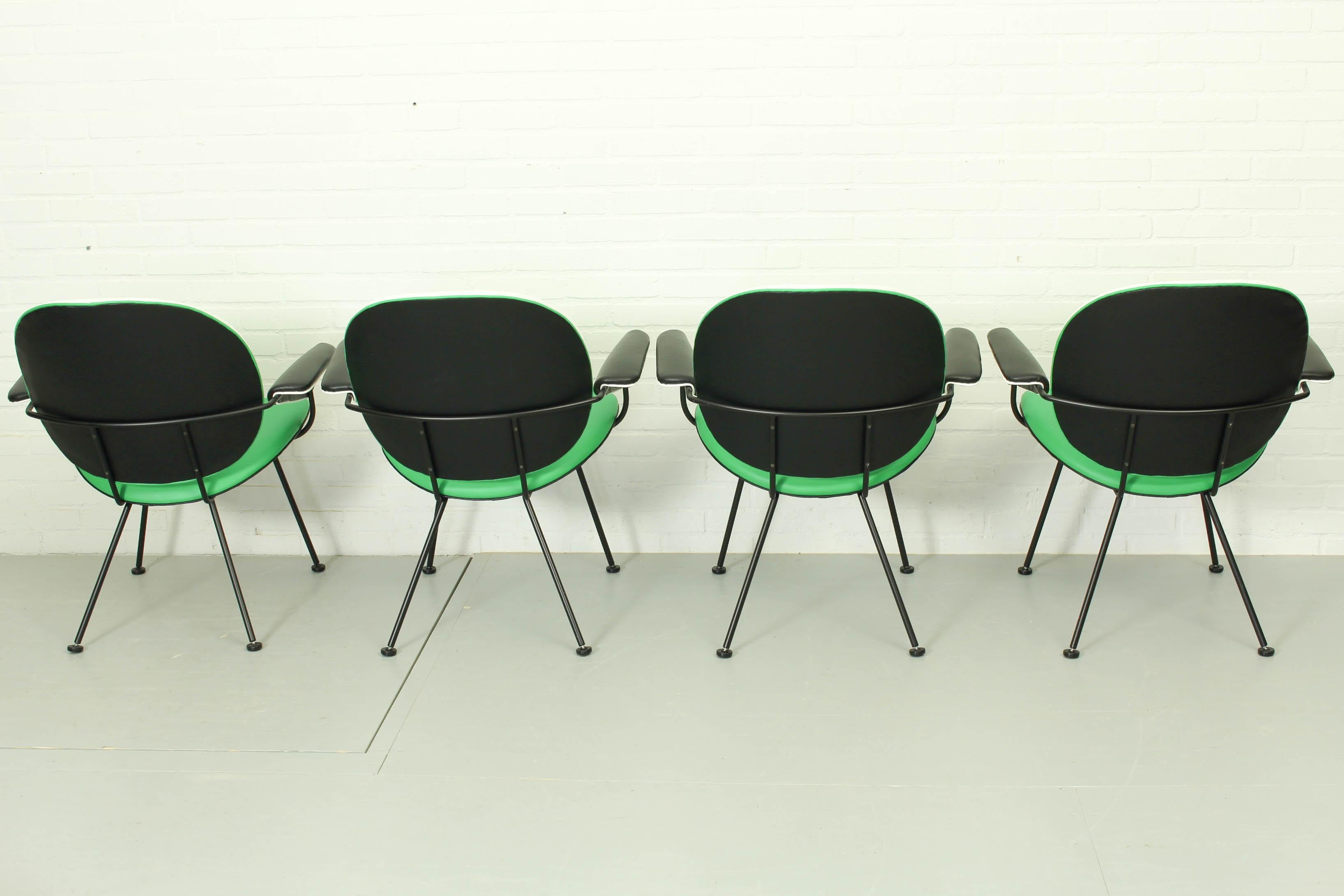 Set of 4 Kembo Chairs by W.H. Gispen for Kembo For Sale 3
