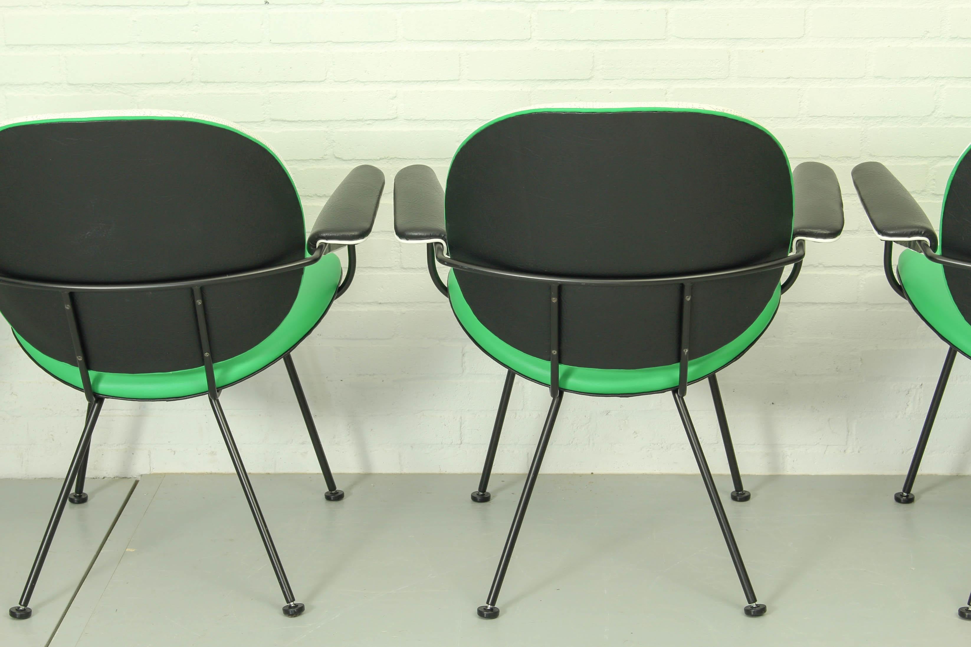 Set of 4 Kembo Chairs by W.H. Gispen for Kembo For Sale 2