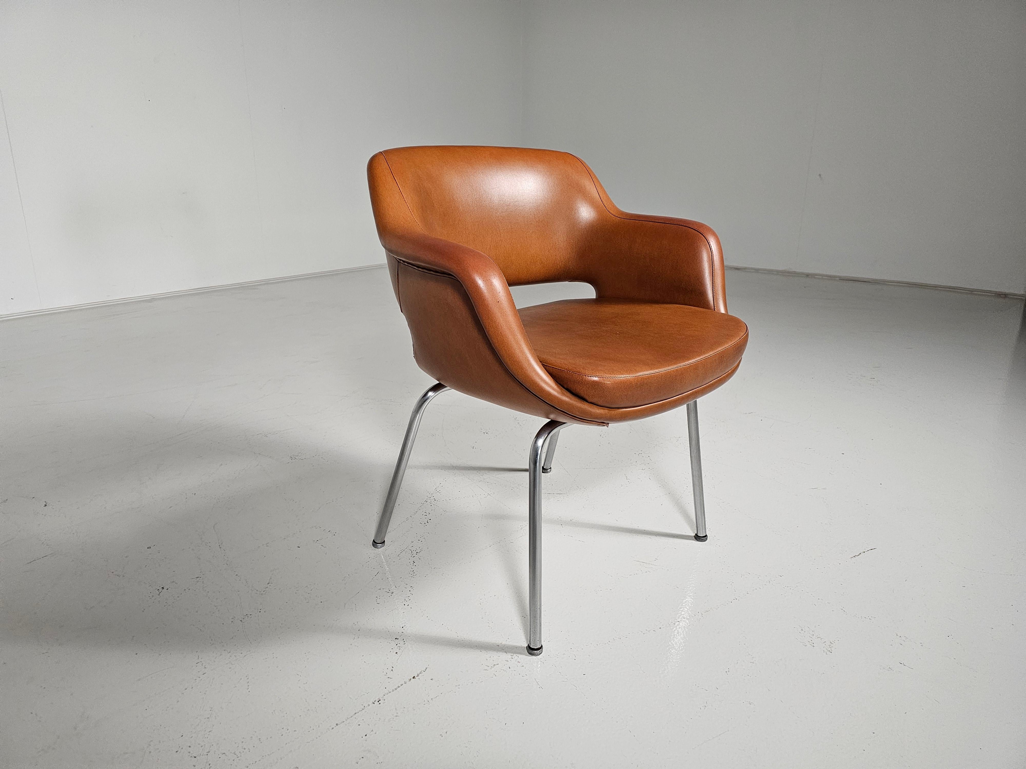 Set di 4 sedie Kilta 'Model 1106/3' di Olli Mannermaa per Cassina, anni '60 5