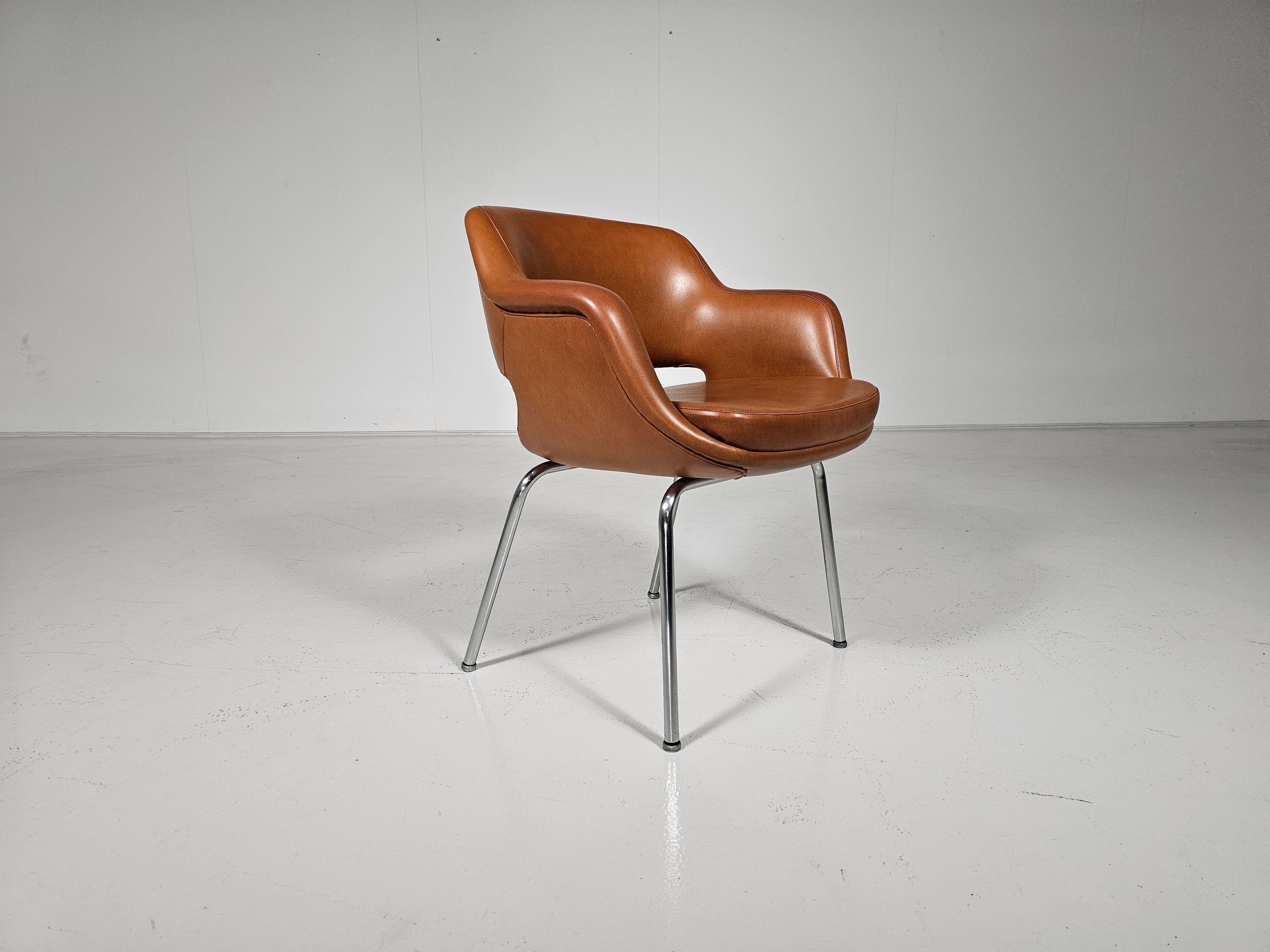 Set di 4 sedie Kilta 'Model 1106/3' di Olli Mannermaa per Cassina, anni '60 6
