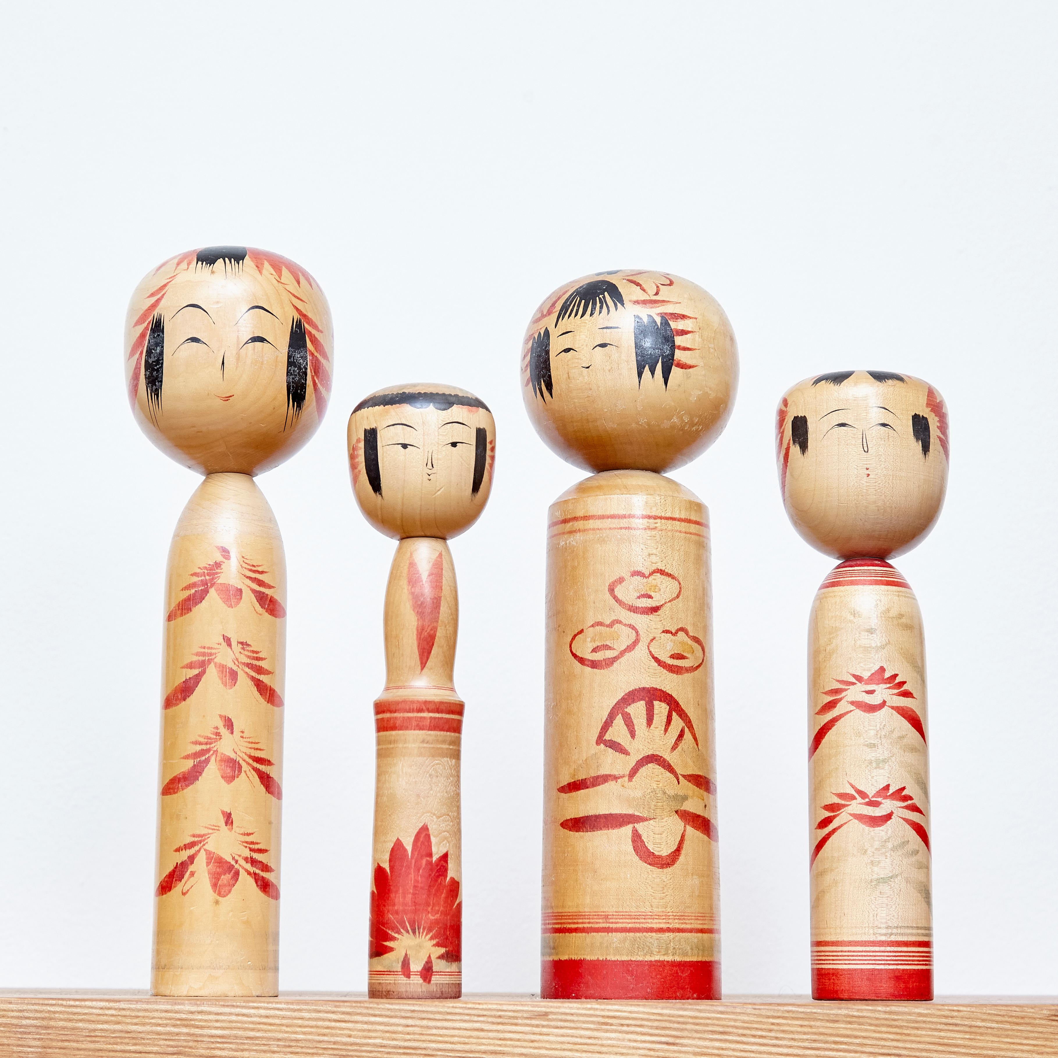Edo Set of 4 Kokeshi Japanese Wood Hand Painted Doll