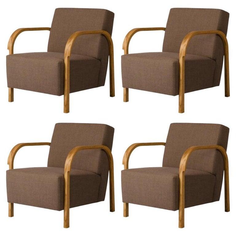 Set Of 4 KVADRAT/Hallingdal & Fiord ARCH Lounge Chairs by Mazo Design
Dimensions: W 69 x D 79 x H 76 cm
Materials: Oak, Textile

With the new ARCH collection, mazo forges new paths with their forward-looking modernism. The series is a tribute to