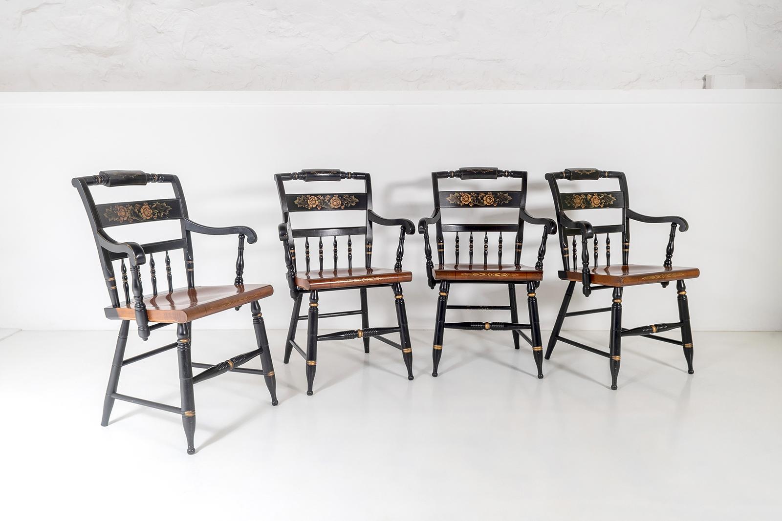 Set of 4, L. Hitchcock Stencilled Painted Black Solid Maple Dining Chairs For Sale 1
