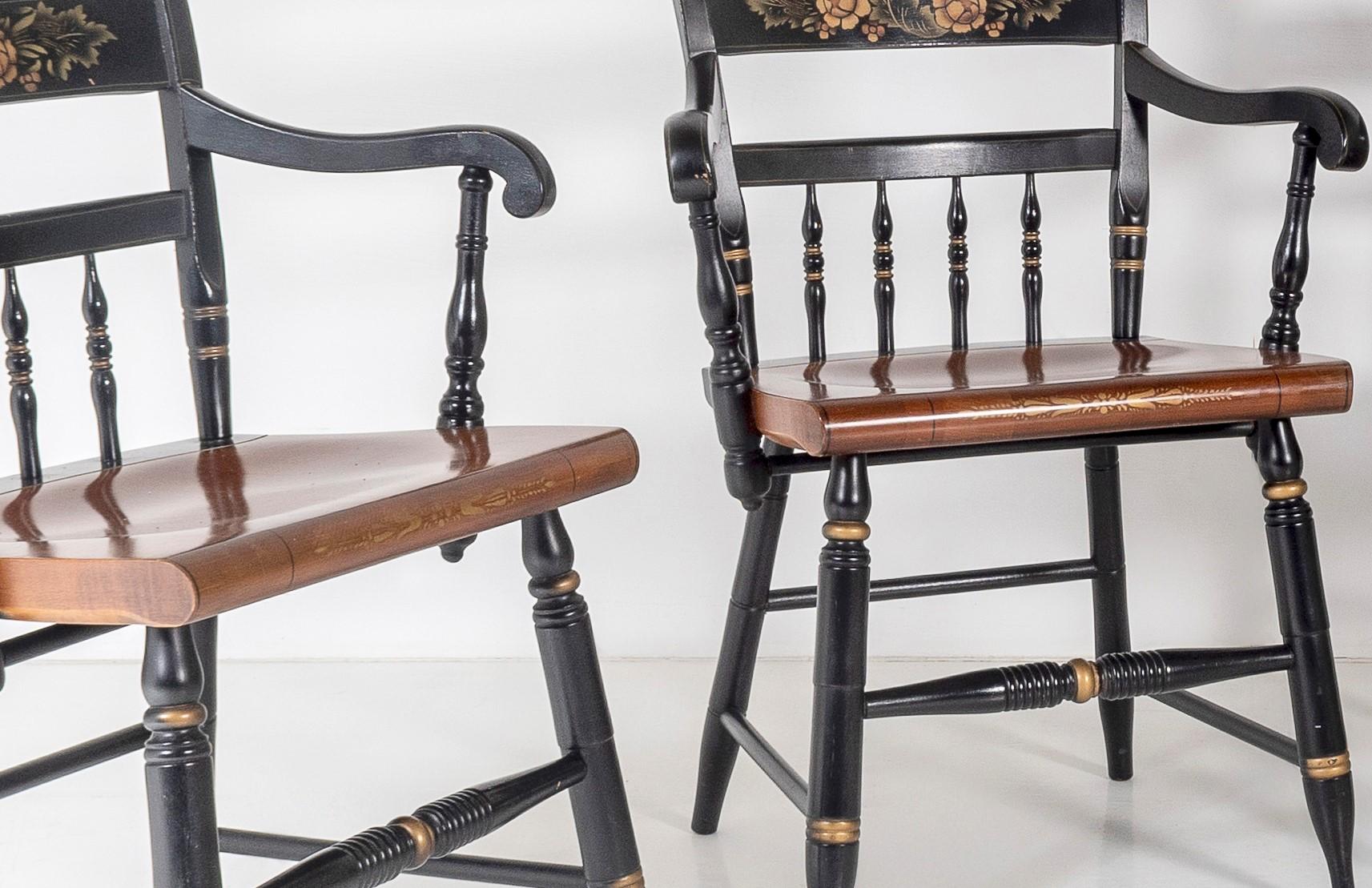 Set of 4, L. Hitchcock Stencilled Painted Black Solid Maple Dining Chairs In Good Condition For Sale In Llanbrynmair, GB