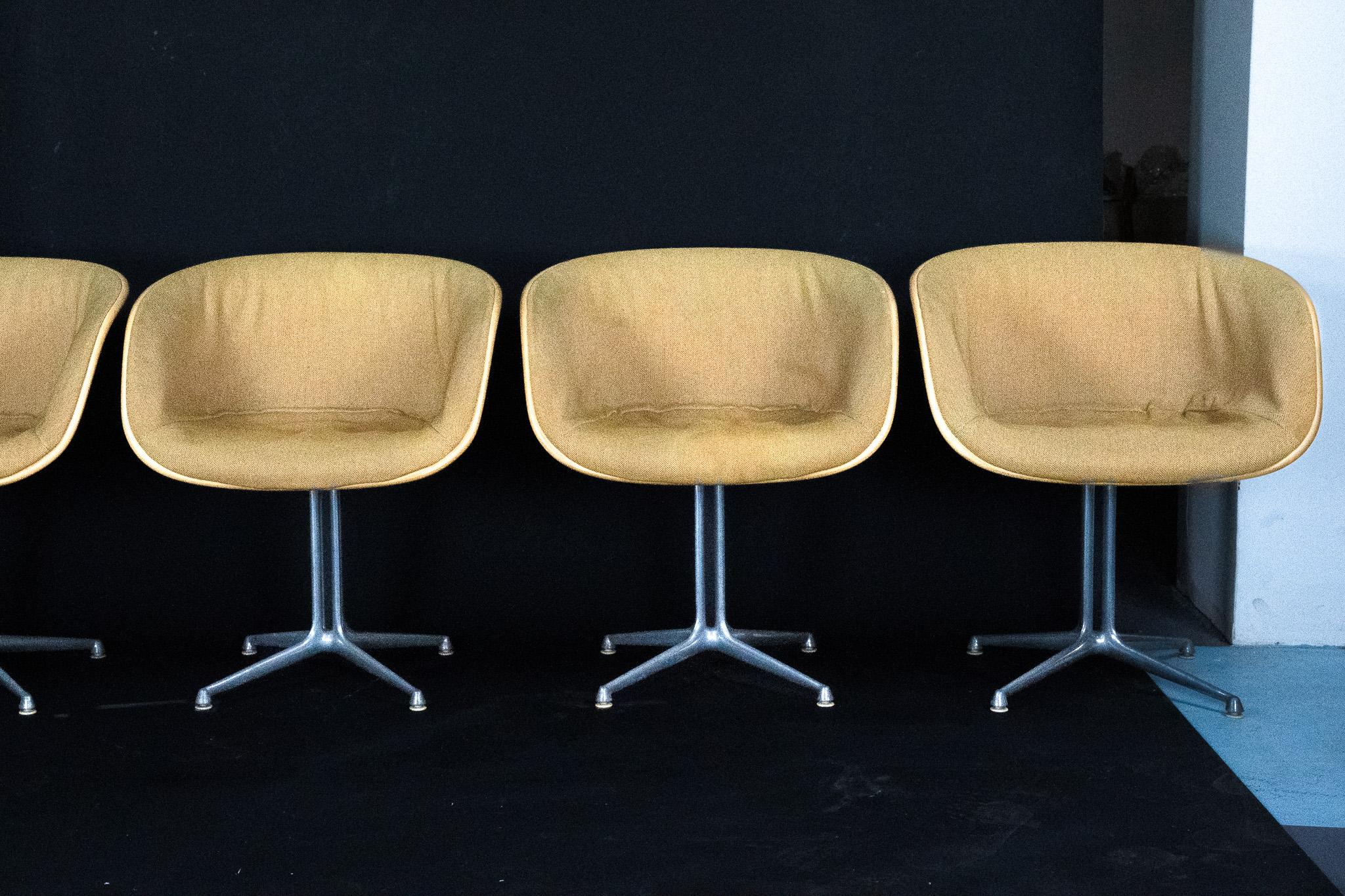 Mid-Century Modern Ensemble de 4 fauteuils club La Fonda par Charles Eames pour Herman Miller. États-Unis, années 1960 en vente
