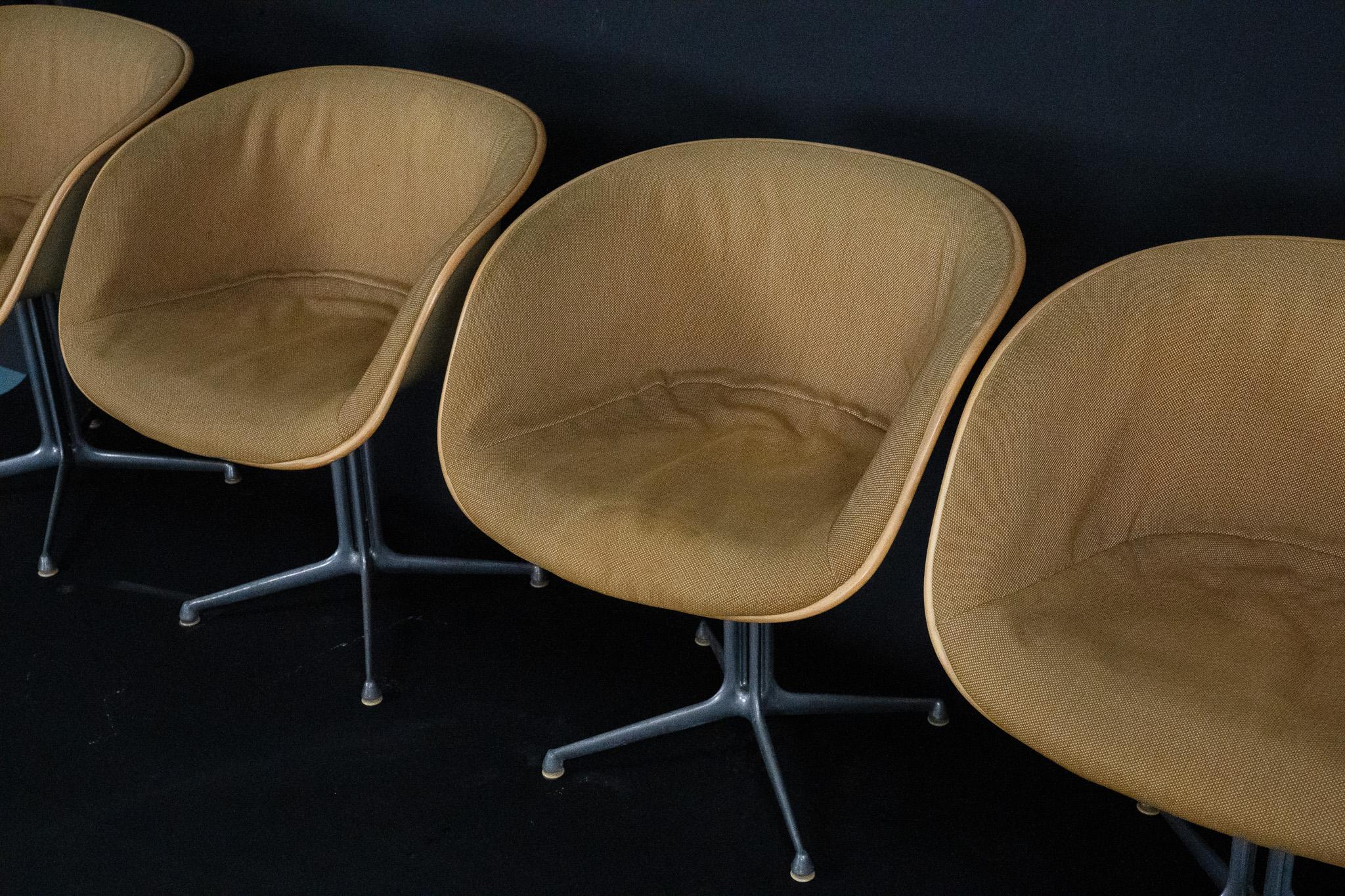 Ensemble de 4 fauteuils club La Fonda par Charles Eames pour Herman Miller. États-Unis, années 1960 Bon état - En vente à Catania, CT