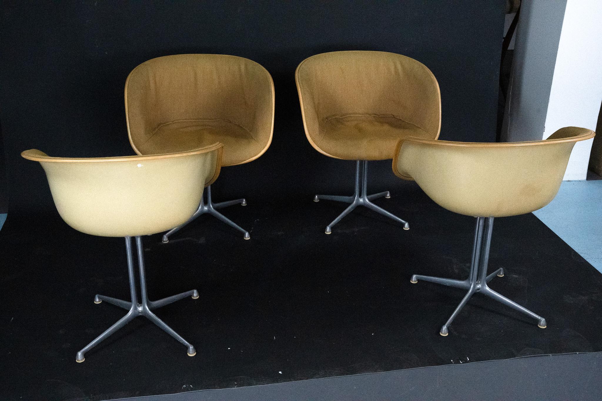 Aluminium Ensemble de 4 fauteuils club La Fonda par Charles Eames pour Herman Miller. États-Unis, années 1960 en vente