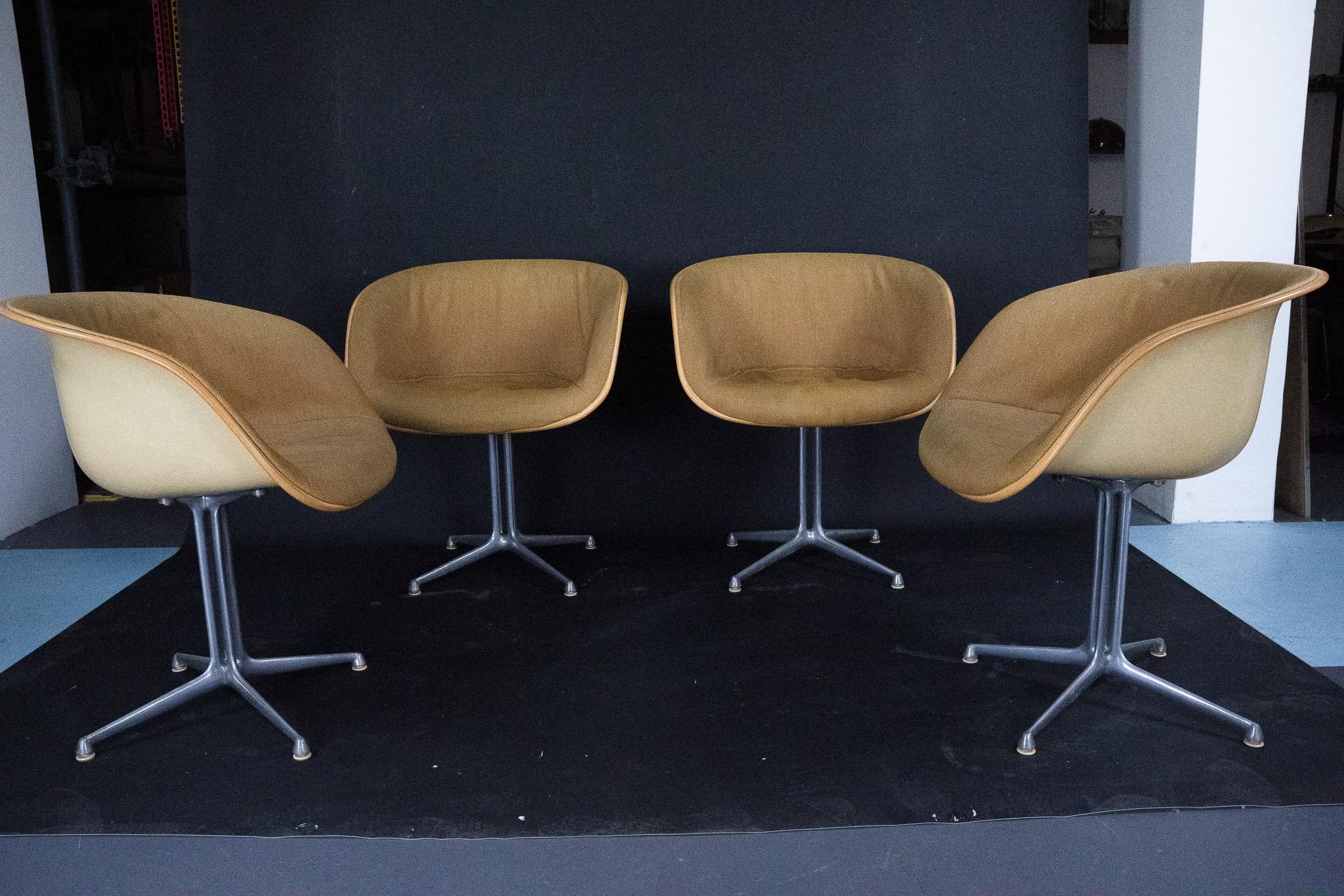 Ensemble de 4 fauteuils club La Fonda par Charles Eames pour Herman Miller. États-Unis, années 1960 en vente 2