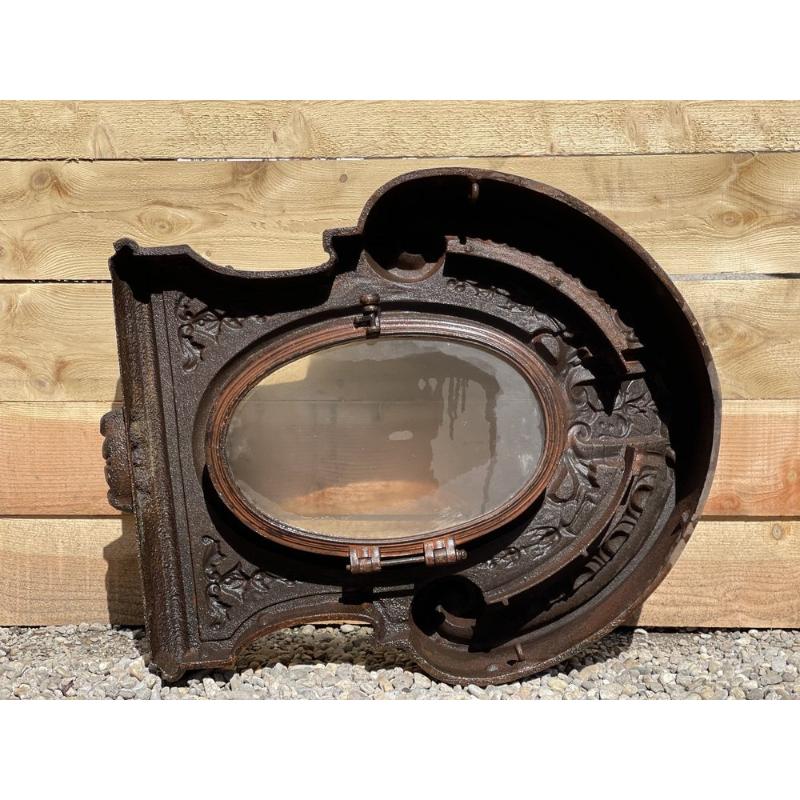 19th Century Set of 4 Large Bulls Eye Windows of a French Castle in Cast Iron, 1880 For Sale