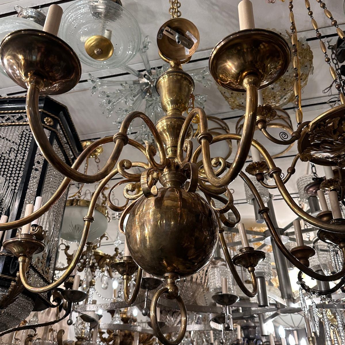 Set di 4 grandi lampadari olandesi. Venduto singolarmente. in vendita 7