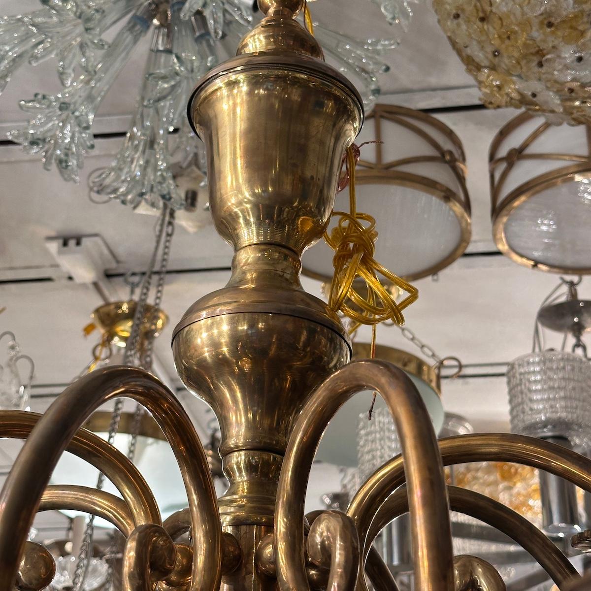 Set di 4 grandi lampadari olandesi. Venduto singolarmente. in vendita 9