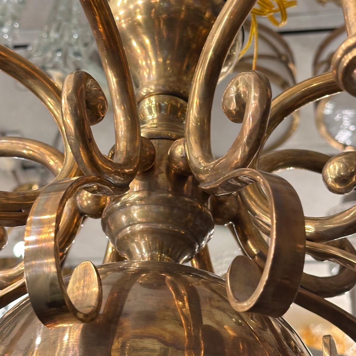 Set di 4 grandi lampadari olandesi. Venduto singolarmente. in vendita 12