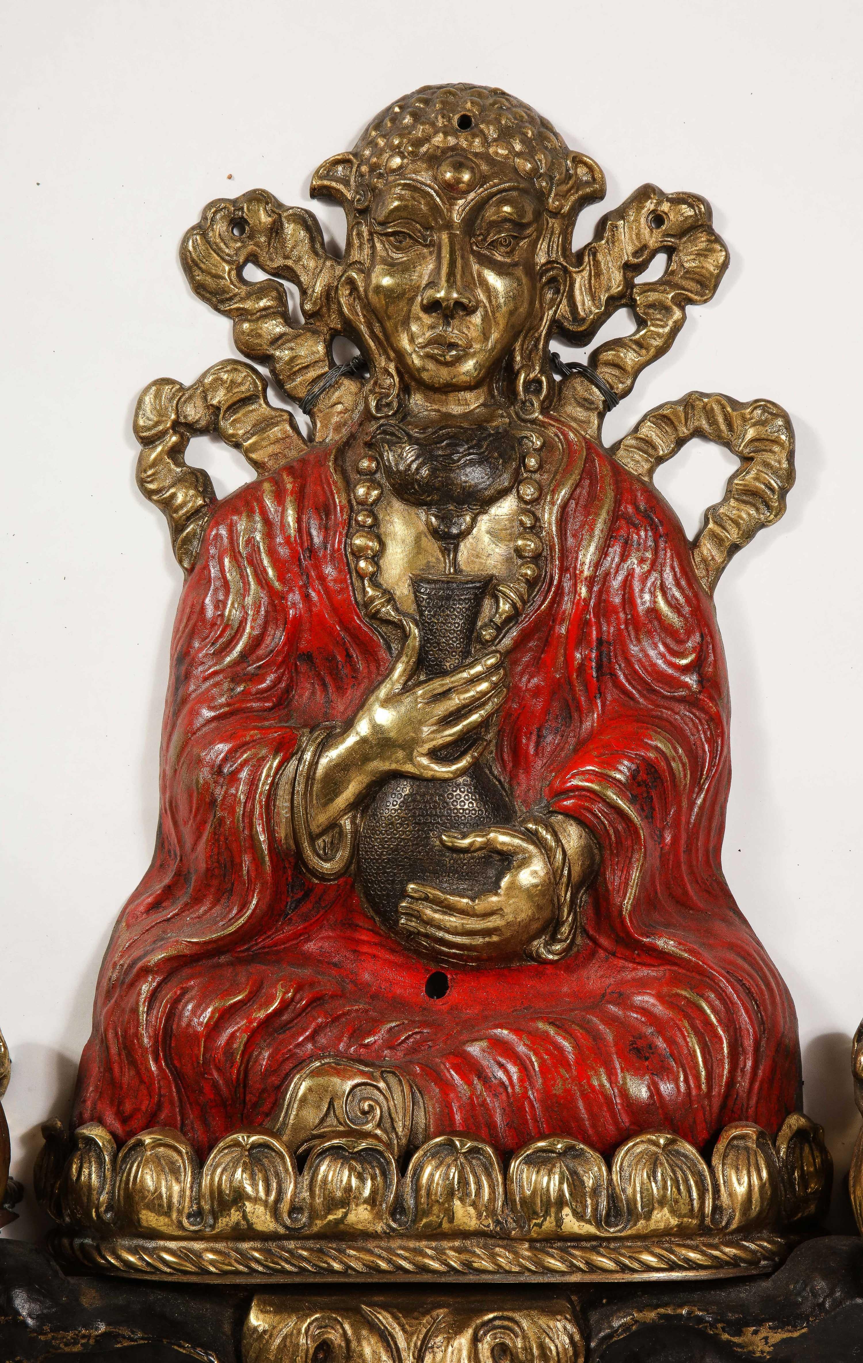Satz von 4 großen figuralen Chinoiserie-Wandleuchtern aus vergoldeter Bronze, Caldwell zugeschrieben im Angebot 4