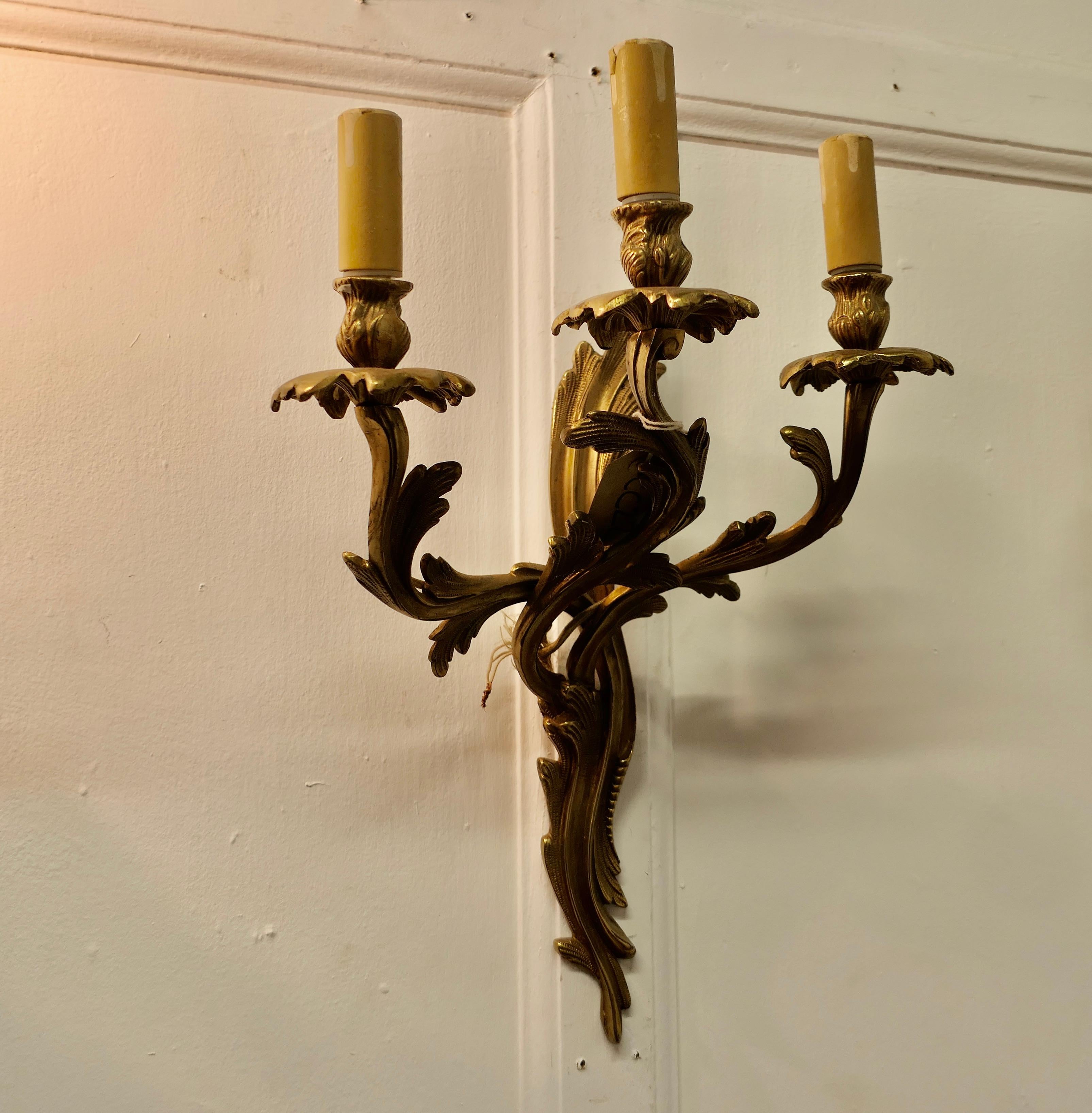 Set of 4 Large French Brass 3 Branch Wall Lights     In Good Condition For Sale In Chillerton, Isle of Wight
