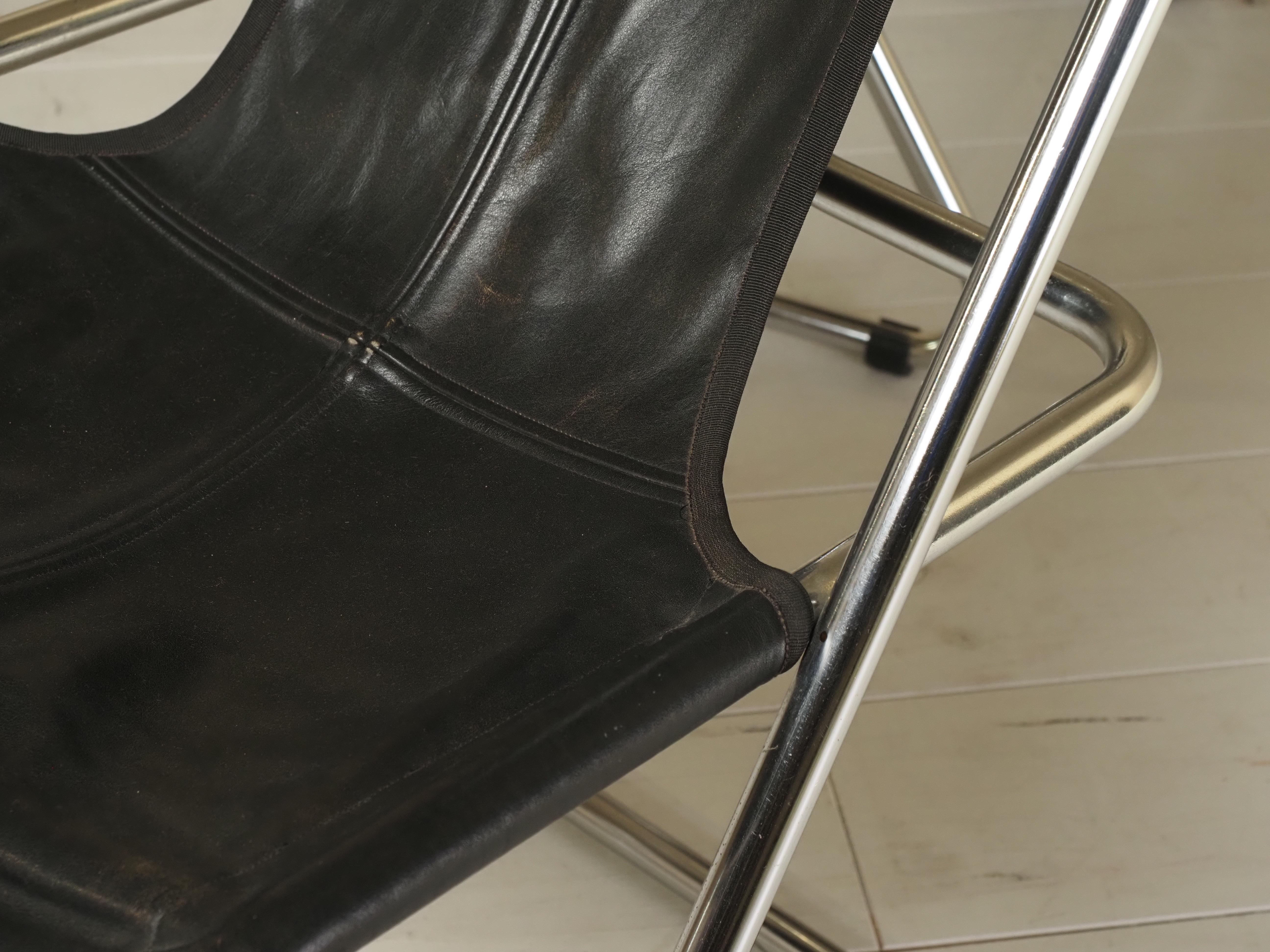 Set di 4 sedie in pelle e cromo anni '60 in vendita 13