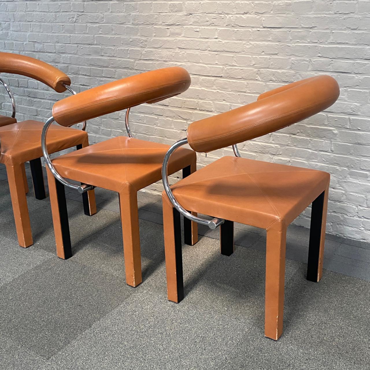 Hand-Crafted Set of 4 leather Arcosa chairs by Paolo Piva for B&B Italia For Sale