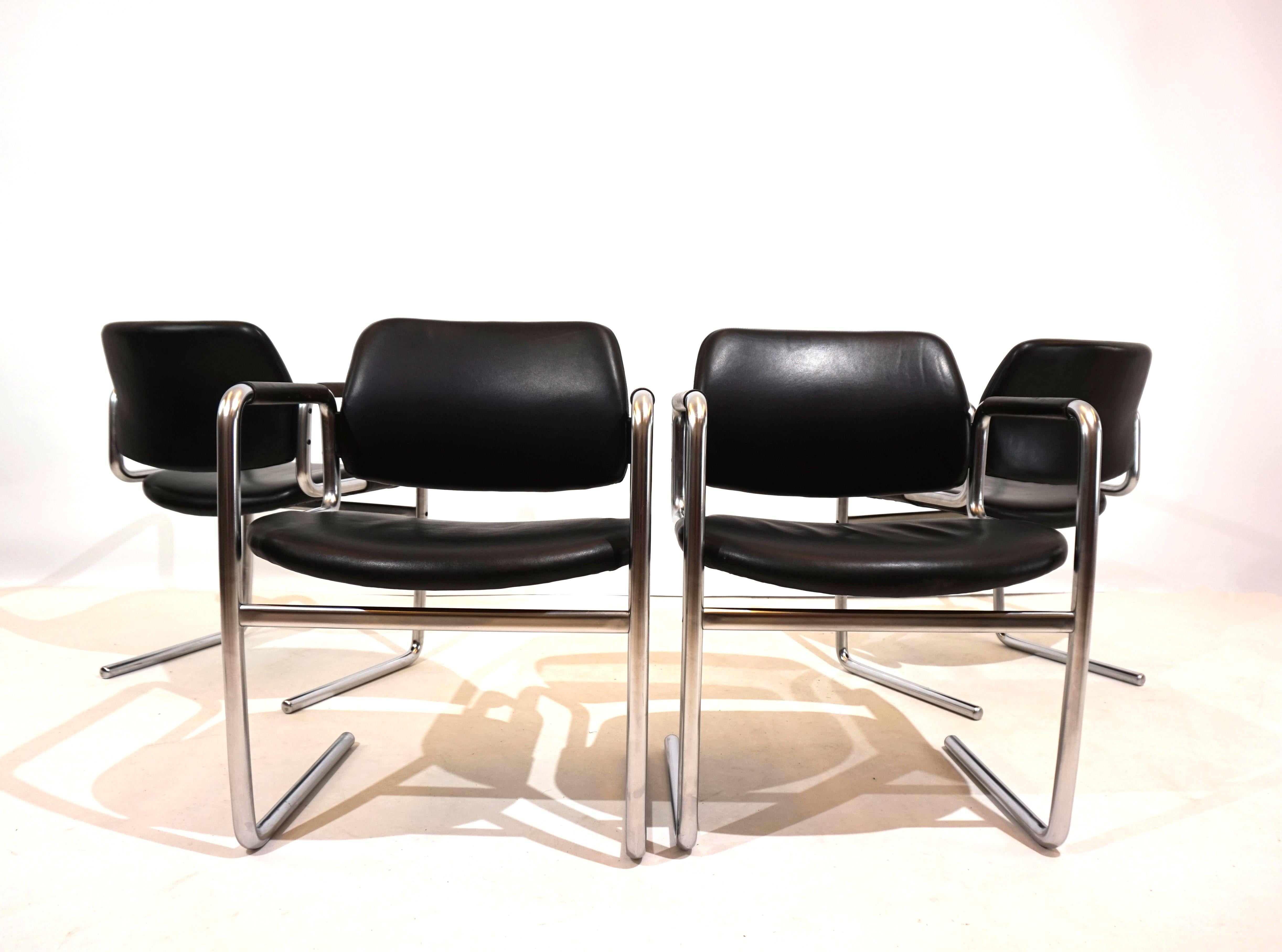 4 lederne Esszimmerstühle von Jørgen Kastholm für Kusch&Co. (Moderne der Mitte des Jahrhunderts) im Angebot