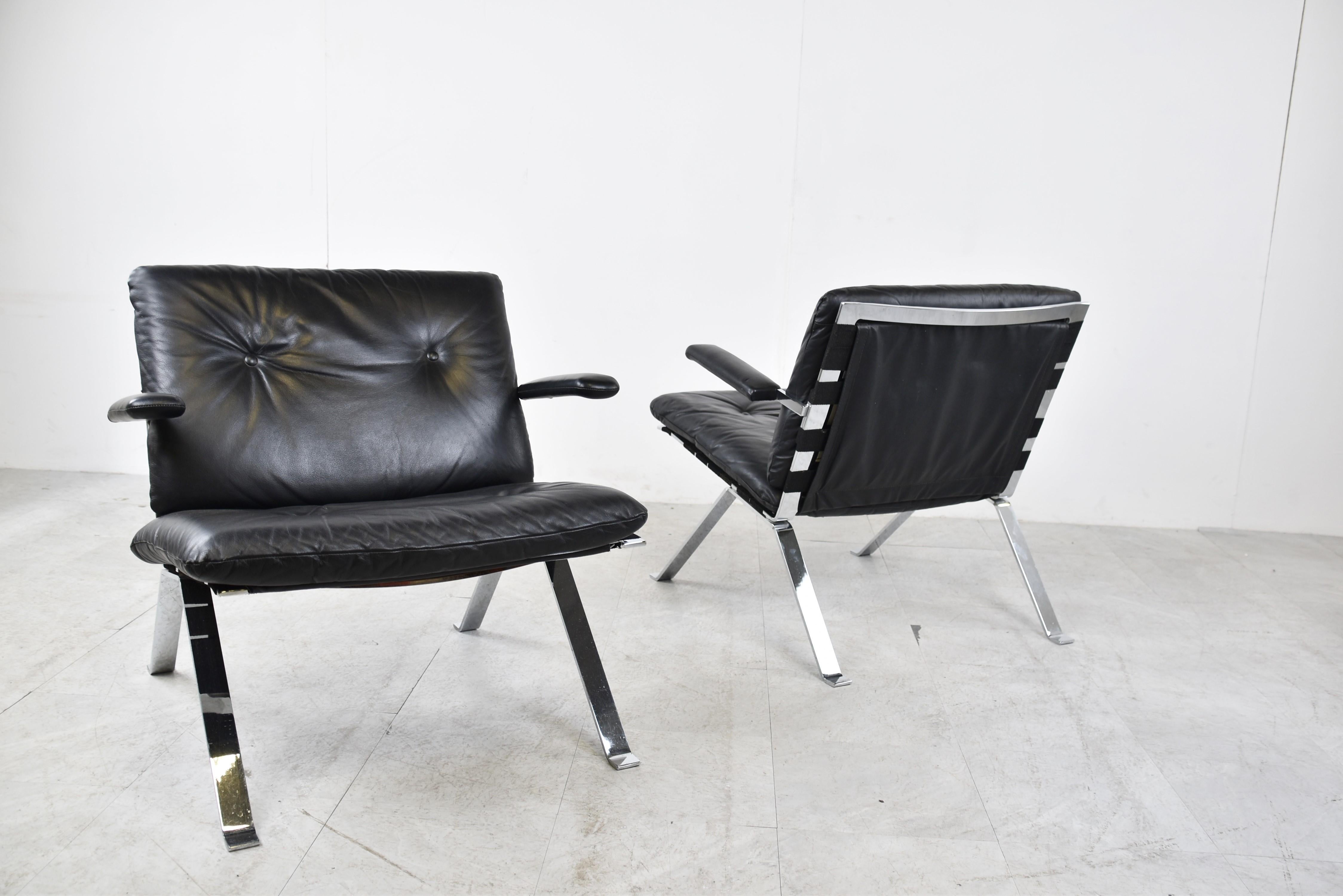 Set of 4 Leather Lounge Chairs Model 1600 by Hans Eichenberger for Girsberg For Sale 4