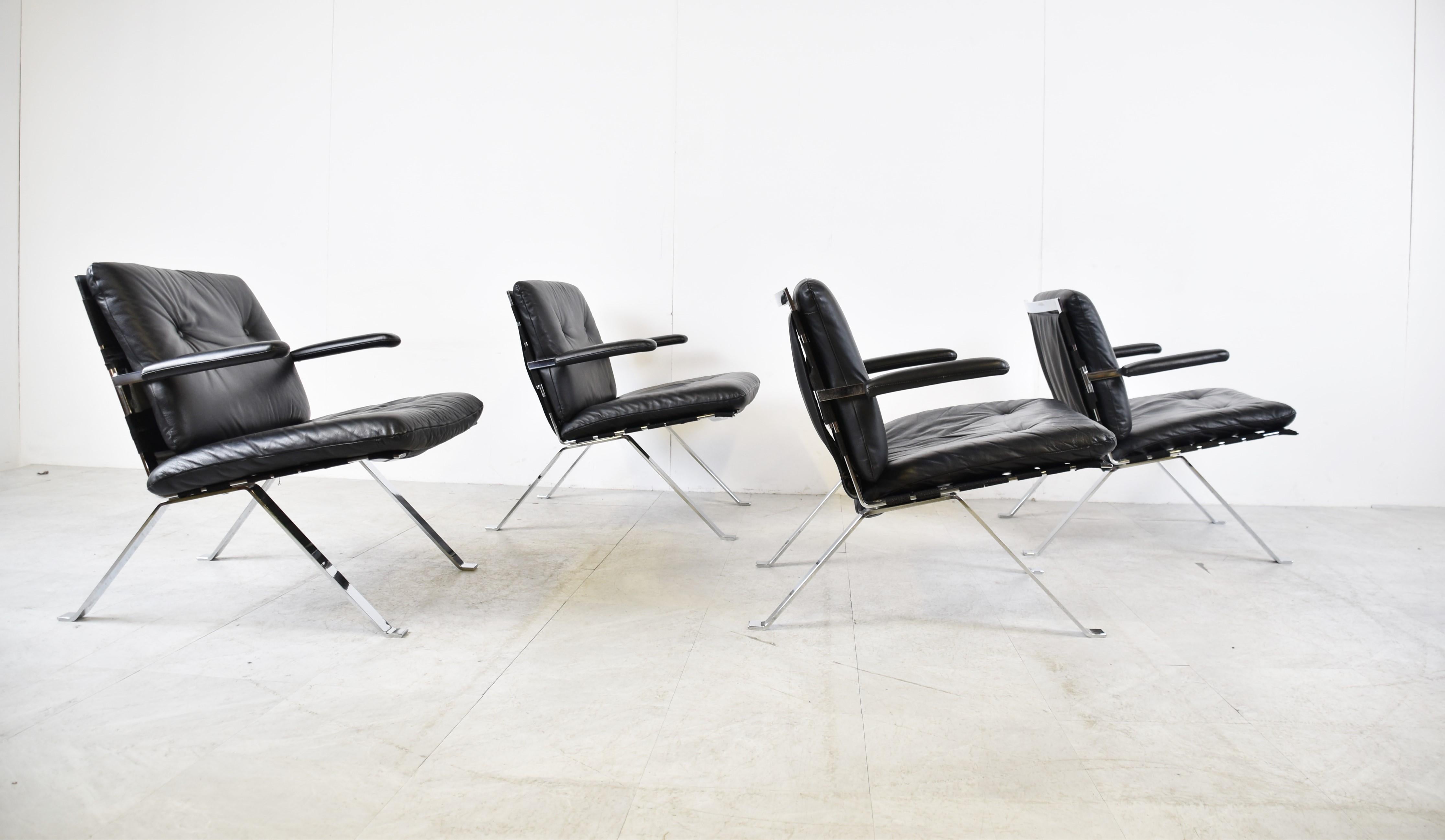 Set of 4 Leather Lounge Chairs Model 1600 by Hans Eichenberger for Girsberg In Good Condition For Sale In HEVERLEE, BE