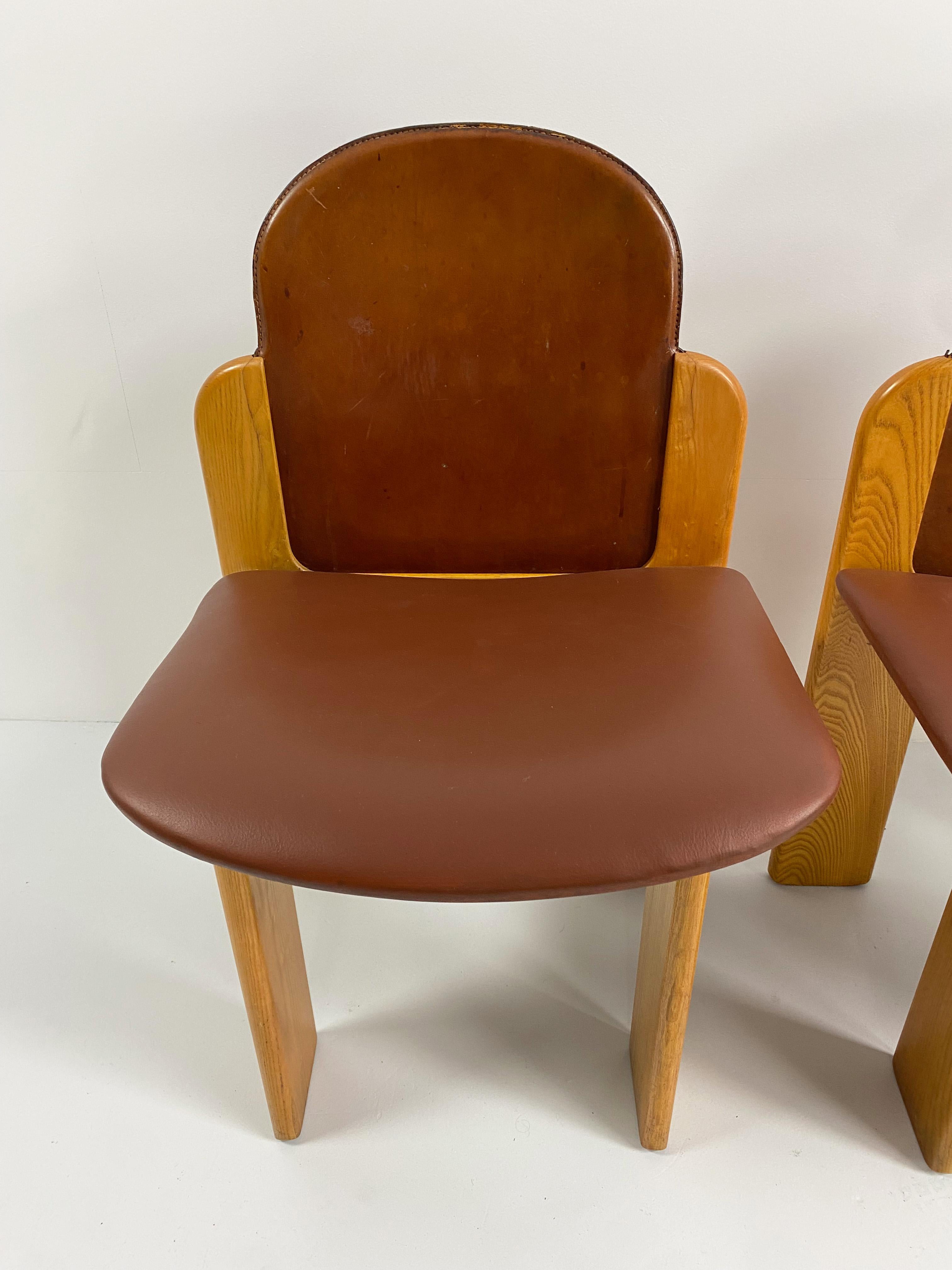 Set of 4 Leather Model 330 Dining Chairs by Silvio Coppola, Italy, c.1970 In Good Condition In Surbiton, GB