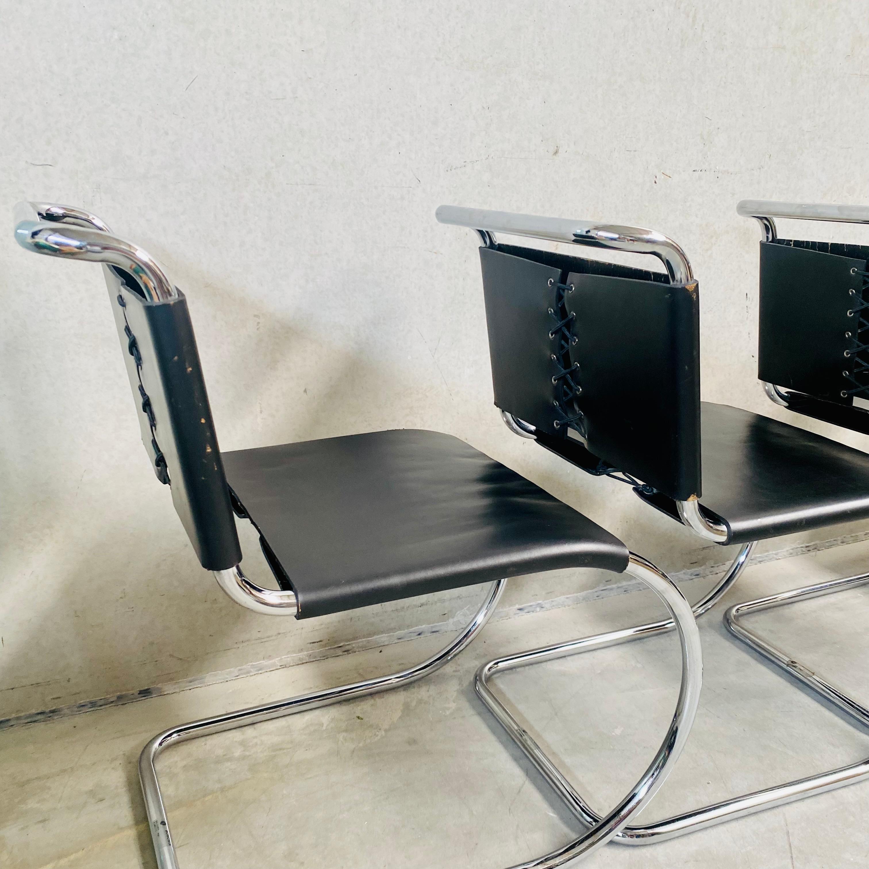 4 chaises de salle à manger en cuir Bononia de Mies Van Der Rohe, Série Mr, Italie, 1970 en vente 5
