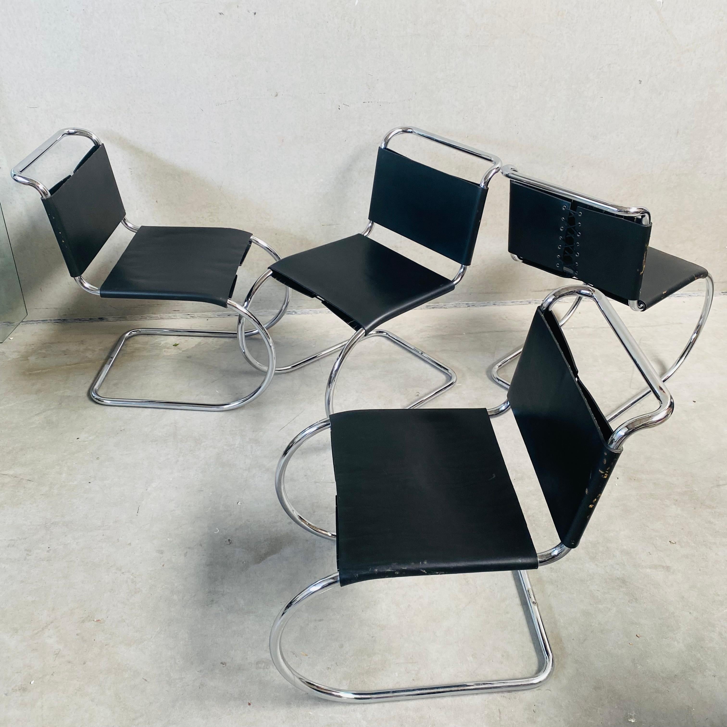 4 chaises de salle à manger en cuir Bononia de Mies Van Der Rohe, Série Mr, Italie, 1970 en vente 8