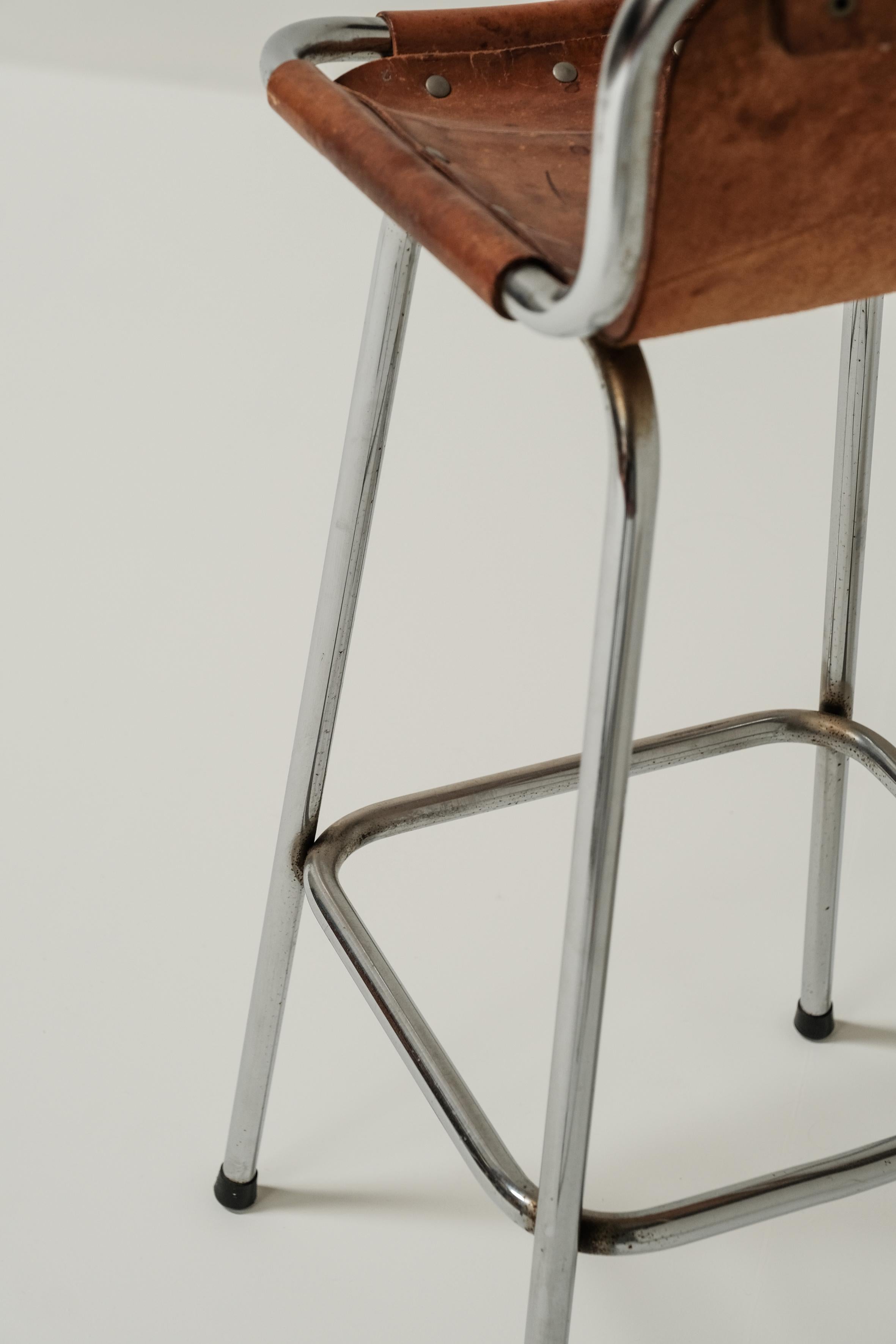 Leather Set of 4 les Arcs bar stools , Charlotte Perriand 1960, France