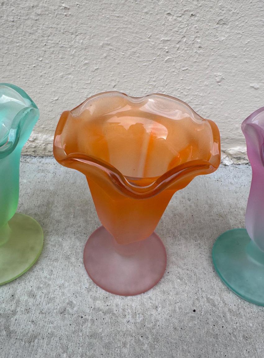 Mid-Century Modern Set of 4 Libbey Ka-Ding Frosted Glass Dessert Cups, Mid-Century Pastel Colors For Sale