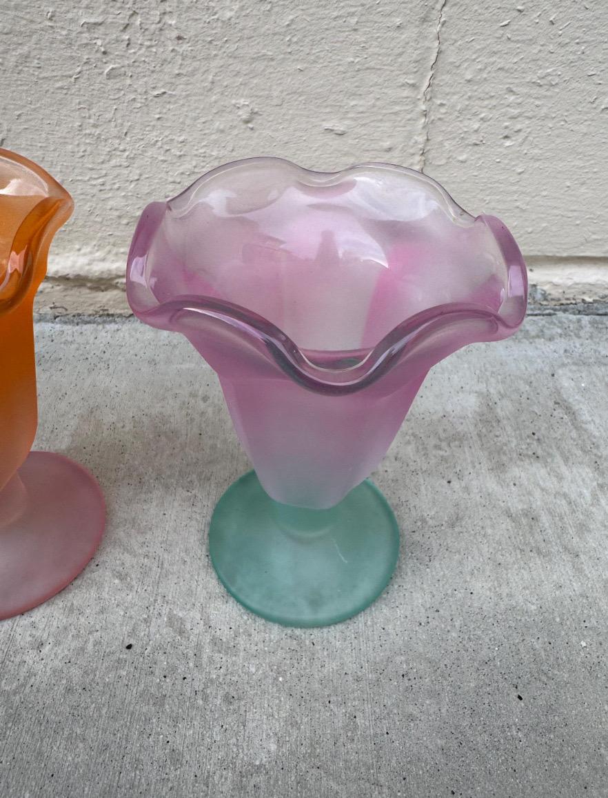 Set of 4 Libbey Ka-Ding Frosted Glass Dessert Cups, Mid-Century Pastel Colors In Good Condition For Sale In San Carlos, CA
