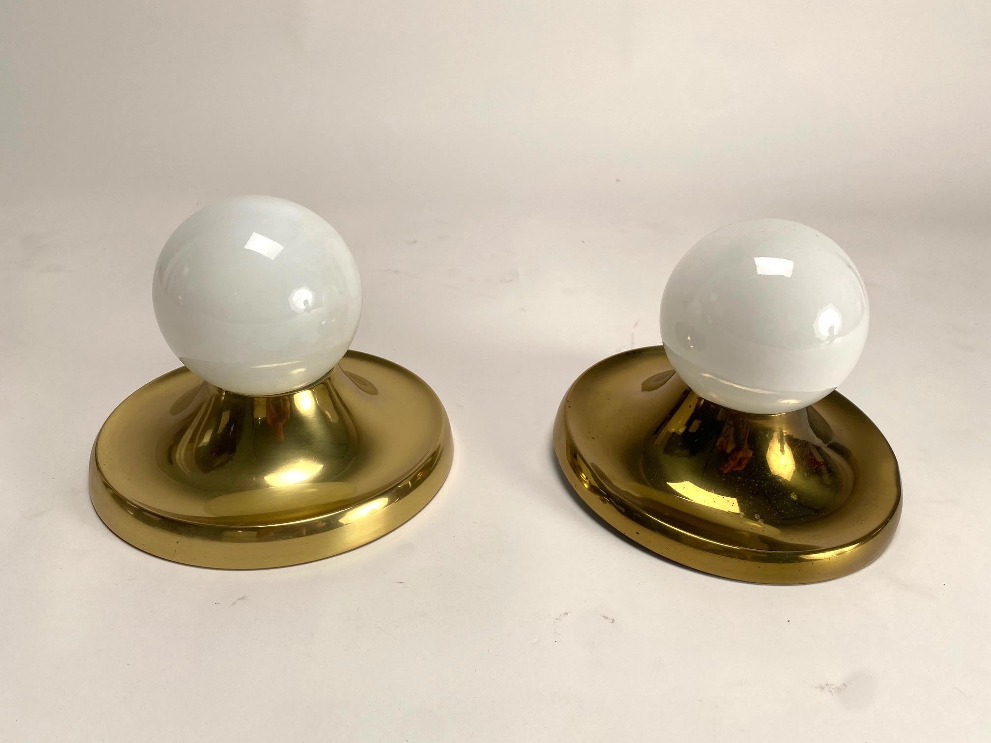 Brass Set of 4 Light Ball table, ceiling and wall lamp by Castiglioni, Flos For Sale