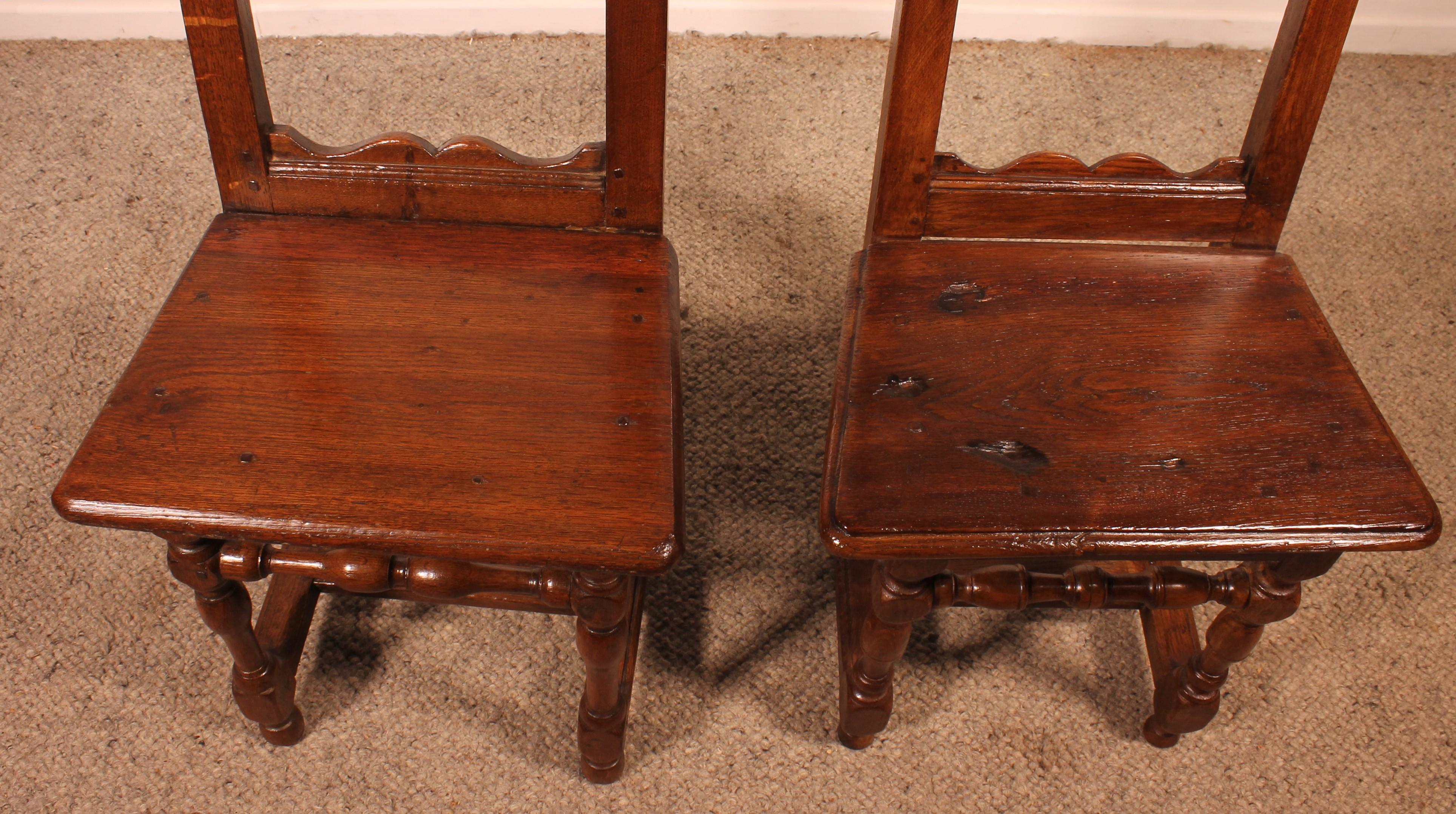 Set Of 4 Lorraine Chairs From The 18th Century In Oak For Sale 2