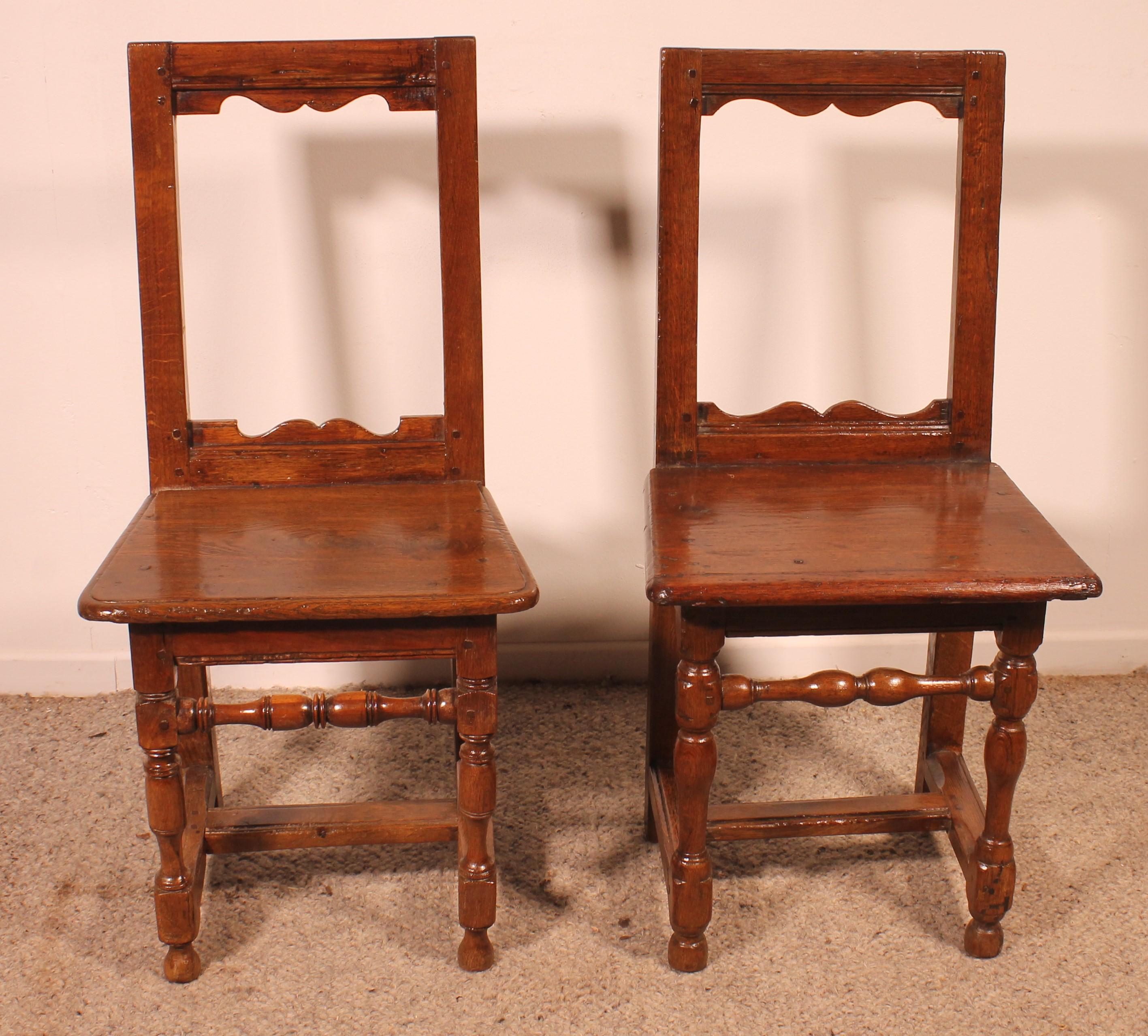 Set Of 4 Lorraine Chairs From The 18th Century In Oak For Sale 3