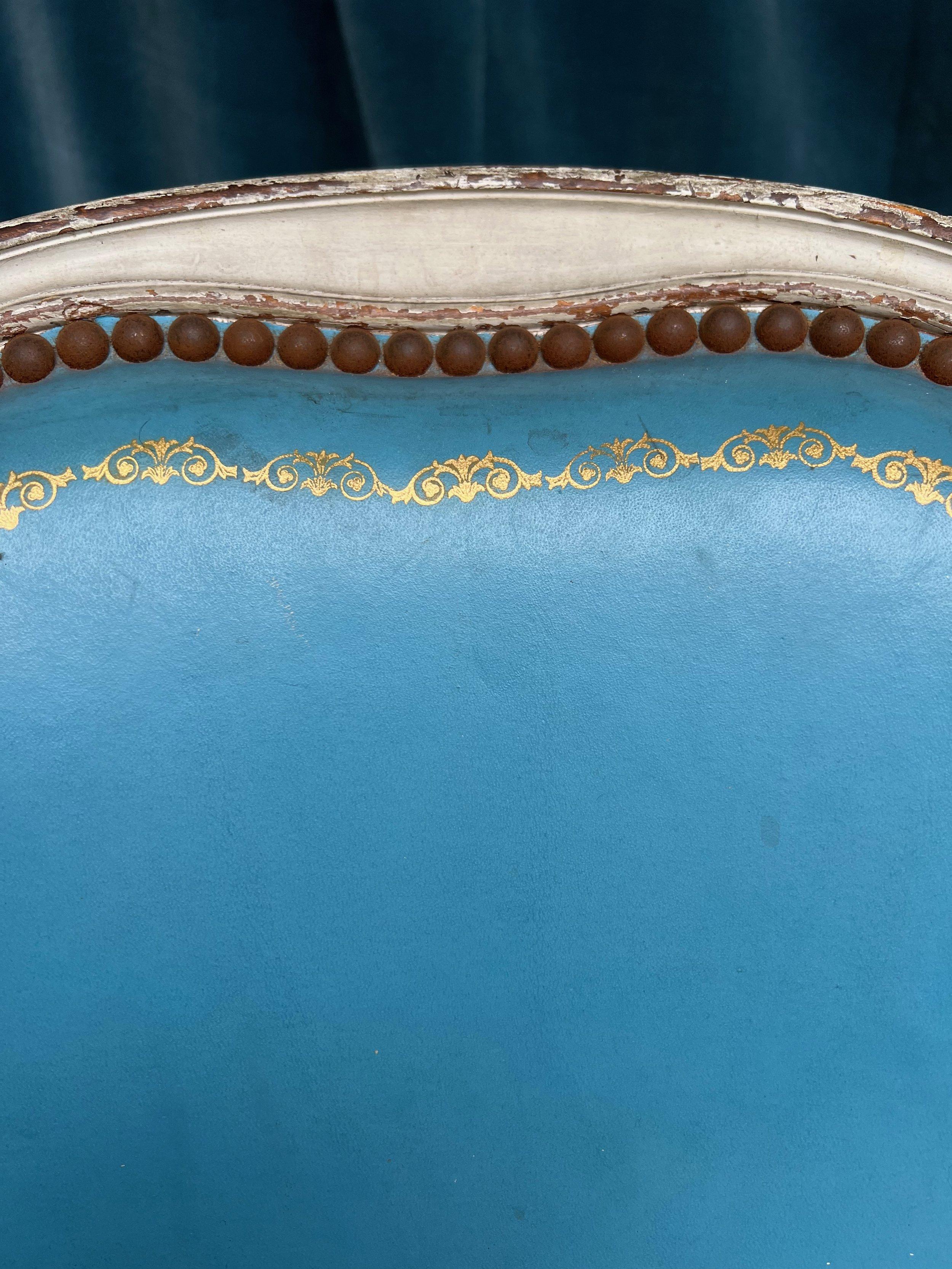 Ensemble de 4 fauteuils de style Louis XV en cuir bleu en vente 8