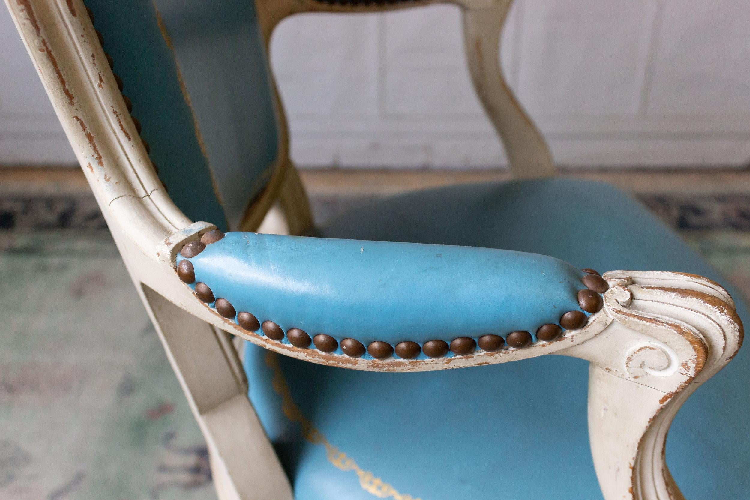 Satz von 4 Sesseln im Louis-XV-Stil aus blauem Leder im Angebot 13