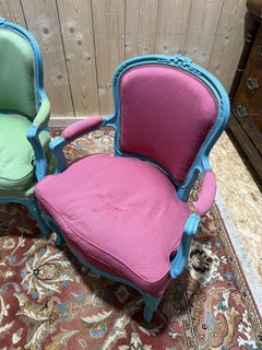 Lot de 4 fauteuils cabriolets de style Louis XV