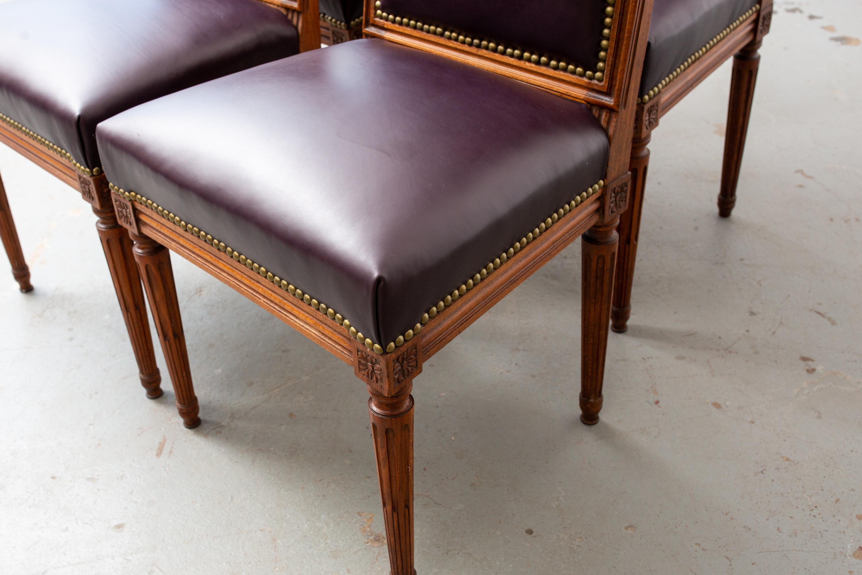 Set of 4 Louis XVI Style Carved Wood Dining Chairs In Good Condition In New York, NY