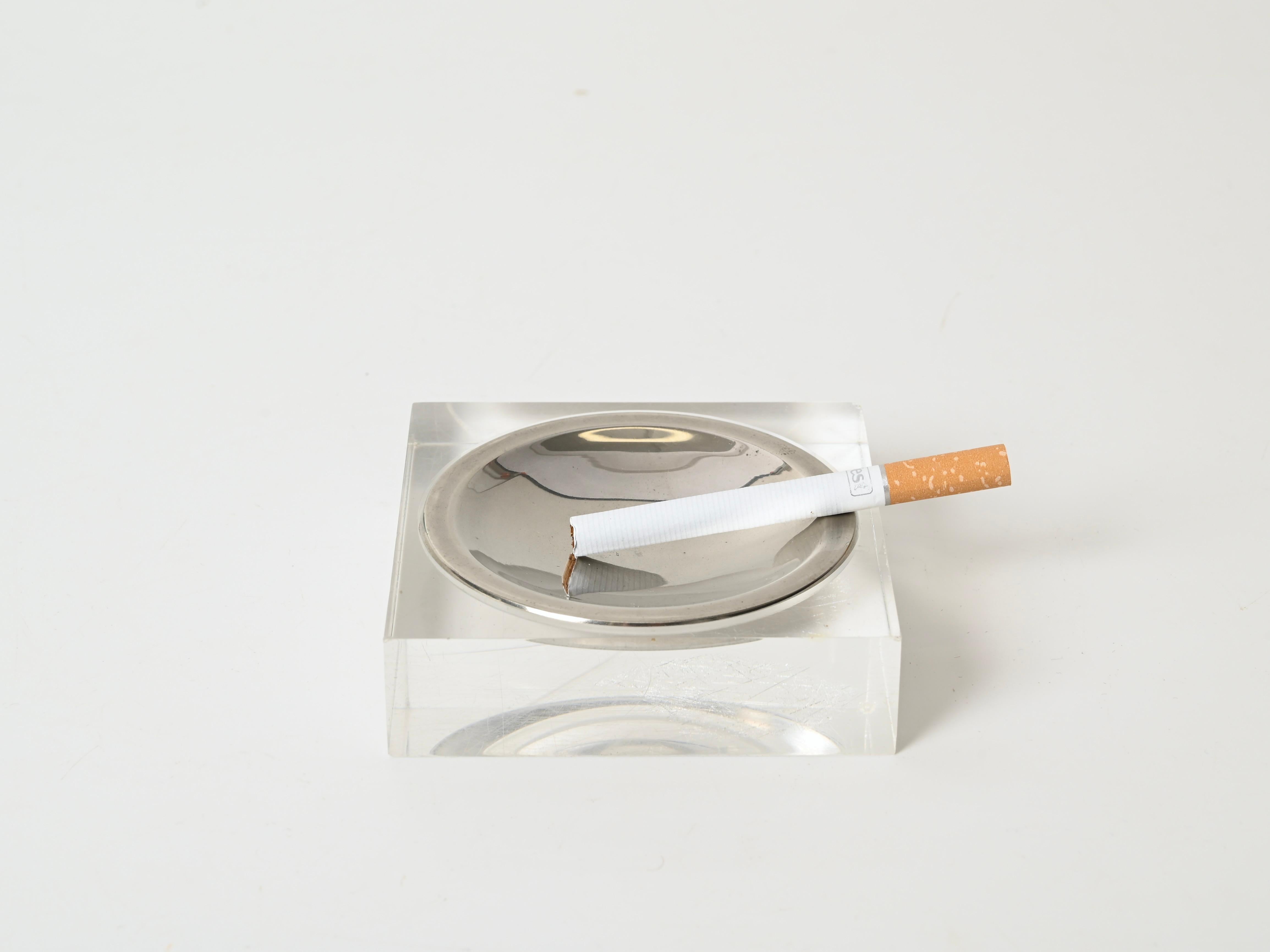 Set of 4 Lucite and Chrome Ashtrays in Dior Style, Dior Style, France 1970s For Sale 3