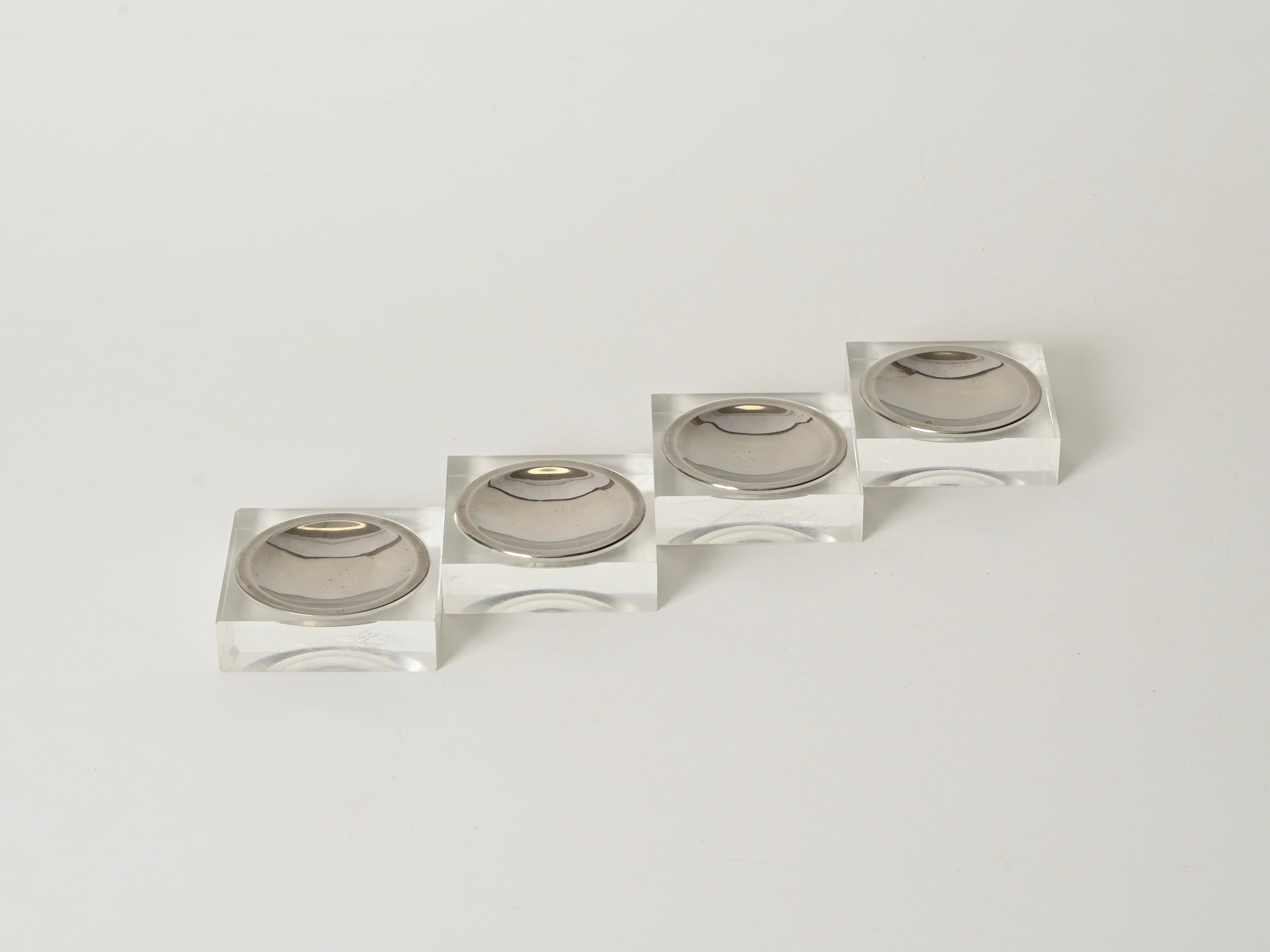 Mid-Century Modern Set of 4 Lucite and Chrome Ashtrays in Dior Style, Dior Style, France 1970s For Sale