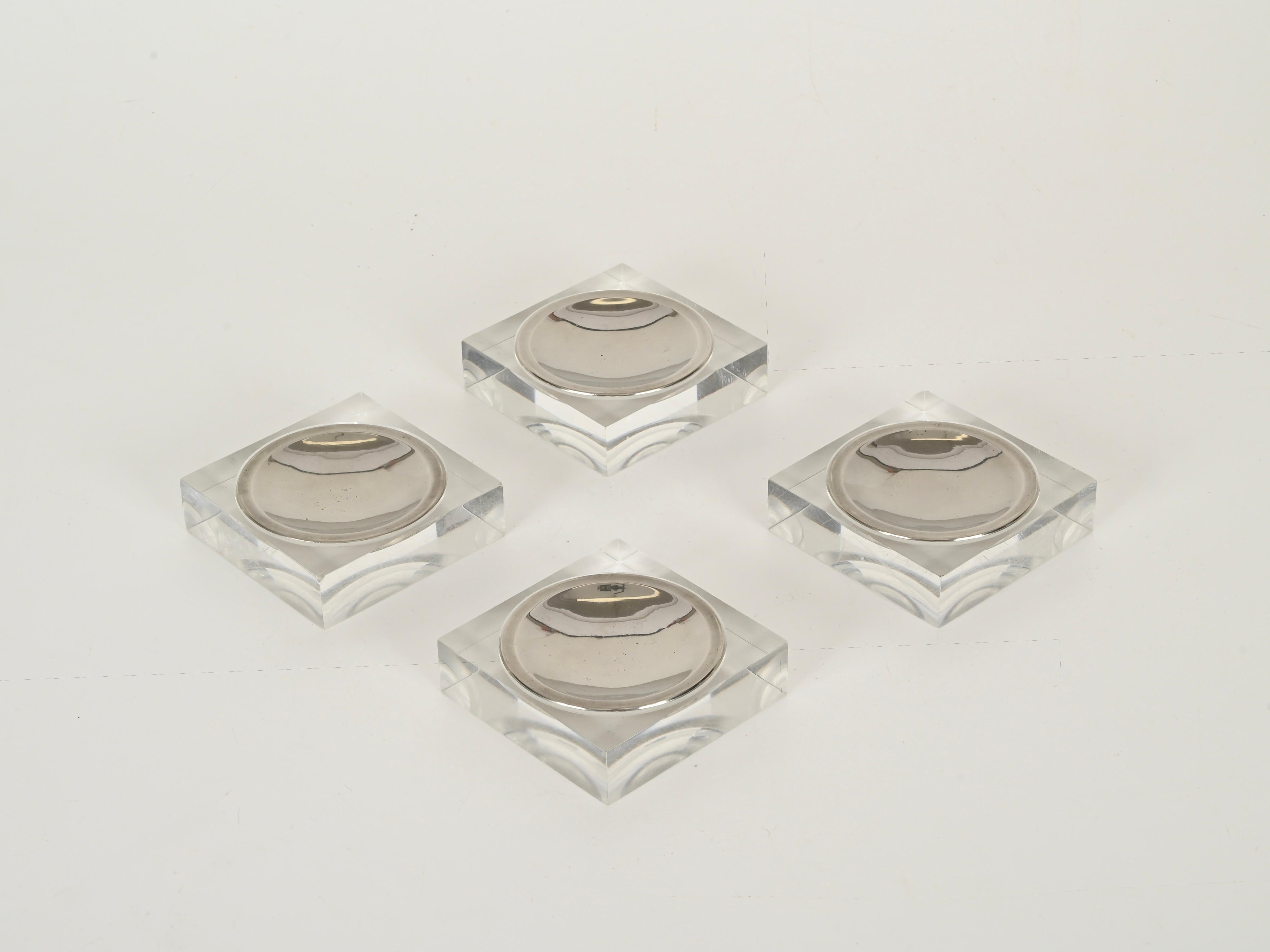 Set of 4 Lucite and Chrome Ashtrays in Dior Style, Dior Style, France 1970s In Good Condition For Sale In Roma, IT