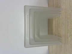 Ensemble de 4 tables gigognes en lucite, années 1970