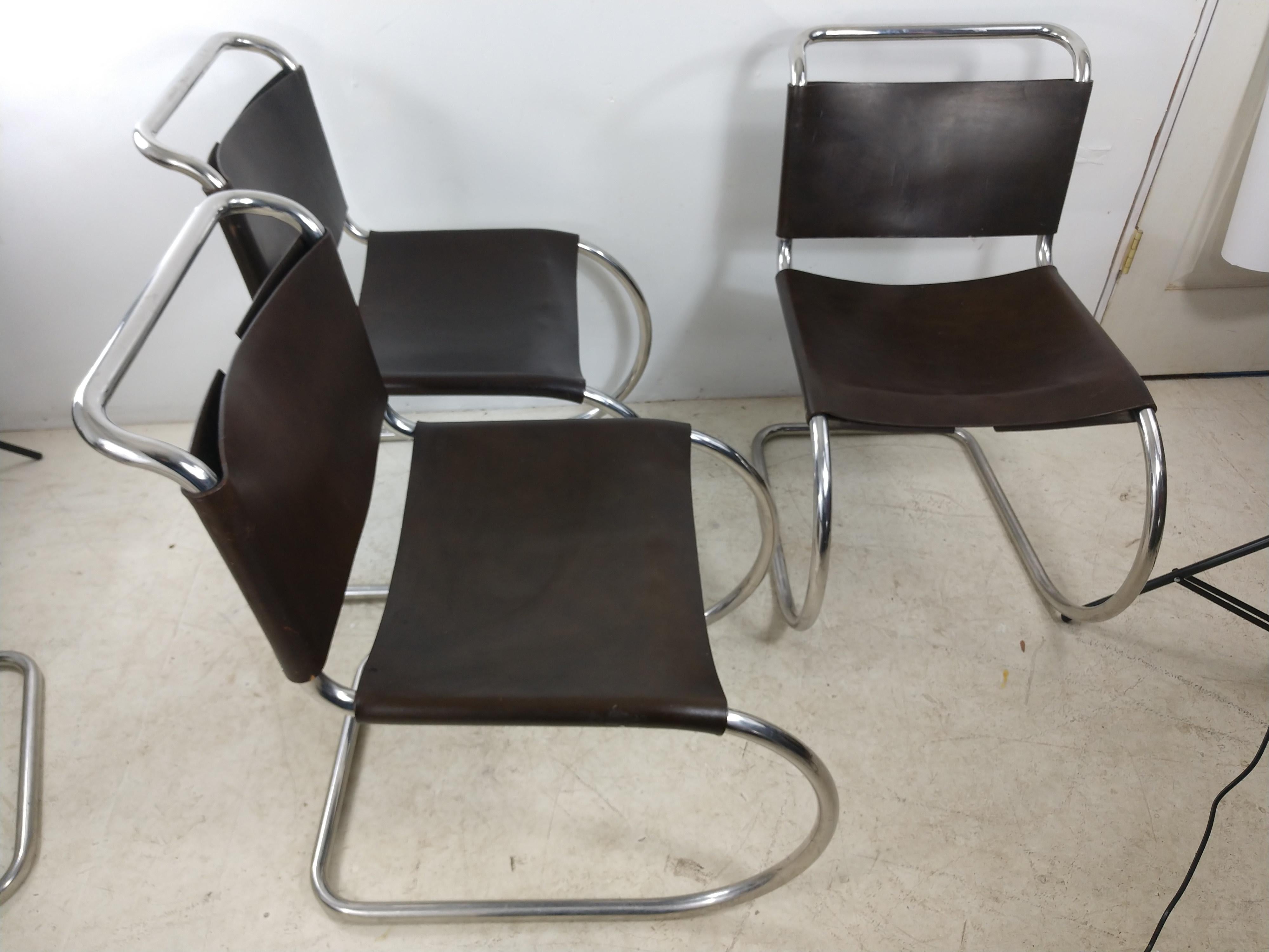 Mid-Century Modern Set of 4 Ludwig Mies van der Rohe MR10 Dining Chairs Knoll
