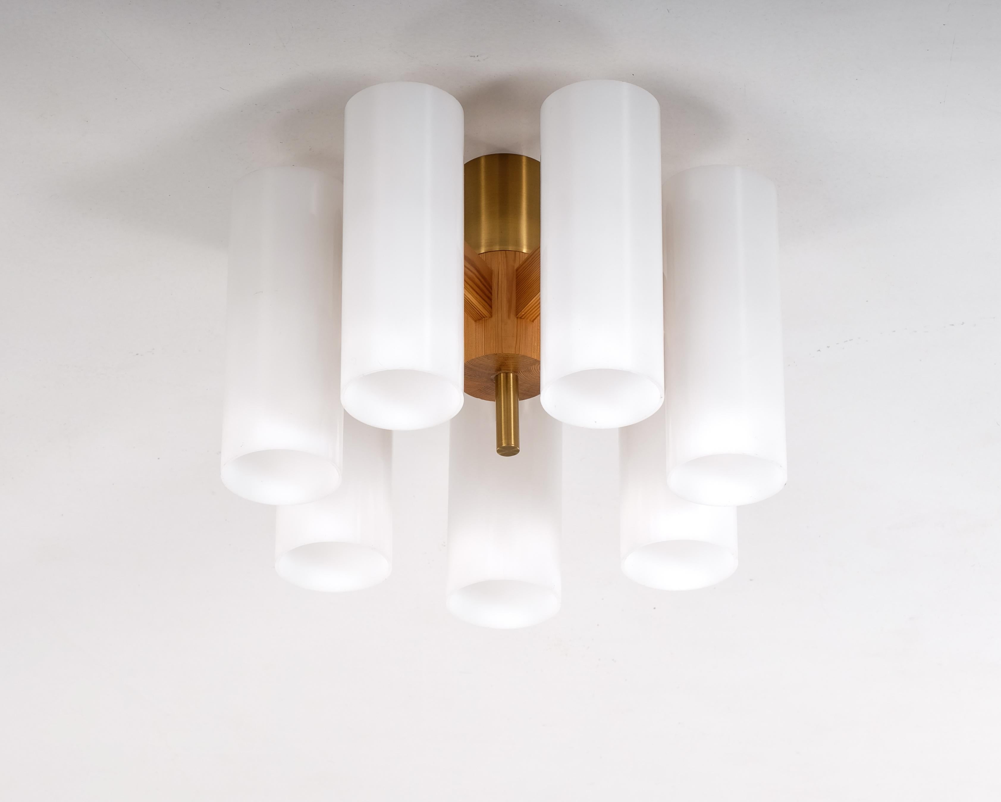Set of 4 Luxus ceiling lamps by Uno & Östen Kristiansson, 1960s In Good Condition For Sale In Stockholm, SE