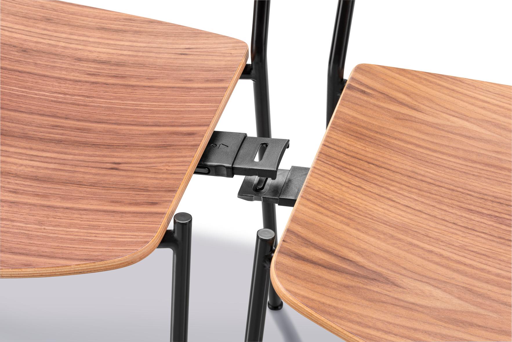 Letton Ensemble de 4 chaises Lynderup, structure noire/noyer, par Børge Mogensen pour Fredericia en vente