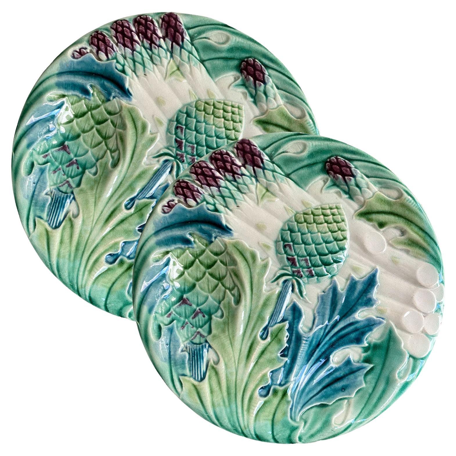 Set of 4 Majolica Asparagus Artichoke Plates French Manufactured by KG Luneville For Sale