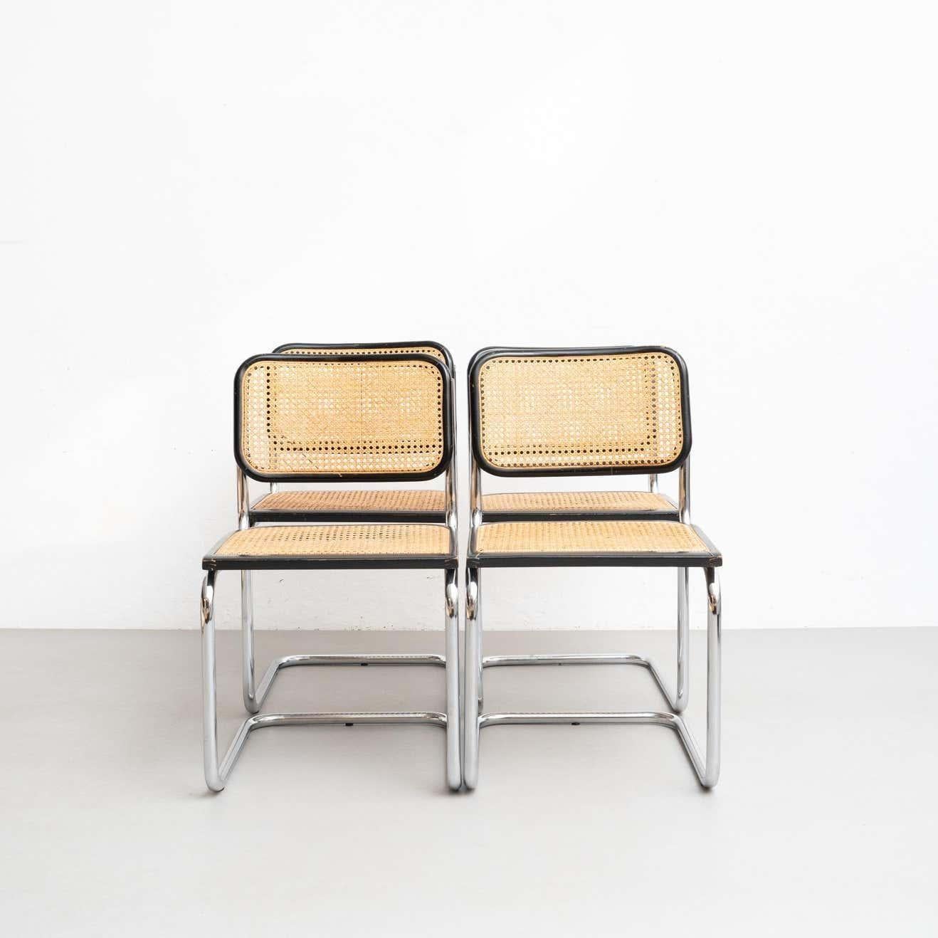Ensemble de 4 chaises Cesca modernes Marcel Breuer en métal et bois du milieu du siècle dernier, vers 1960 en vente 4